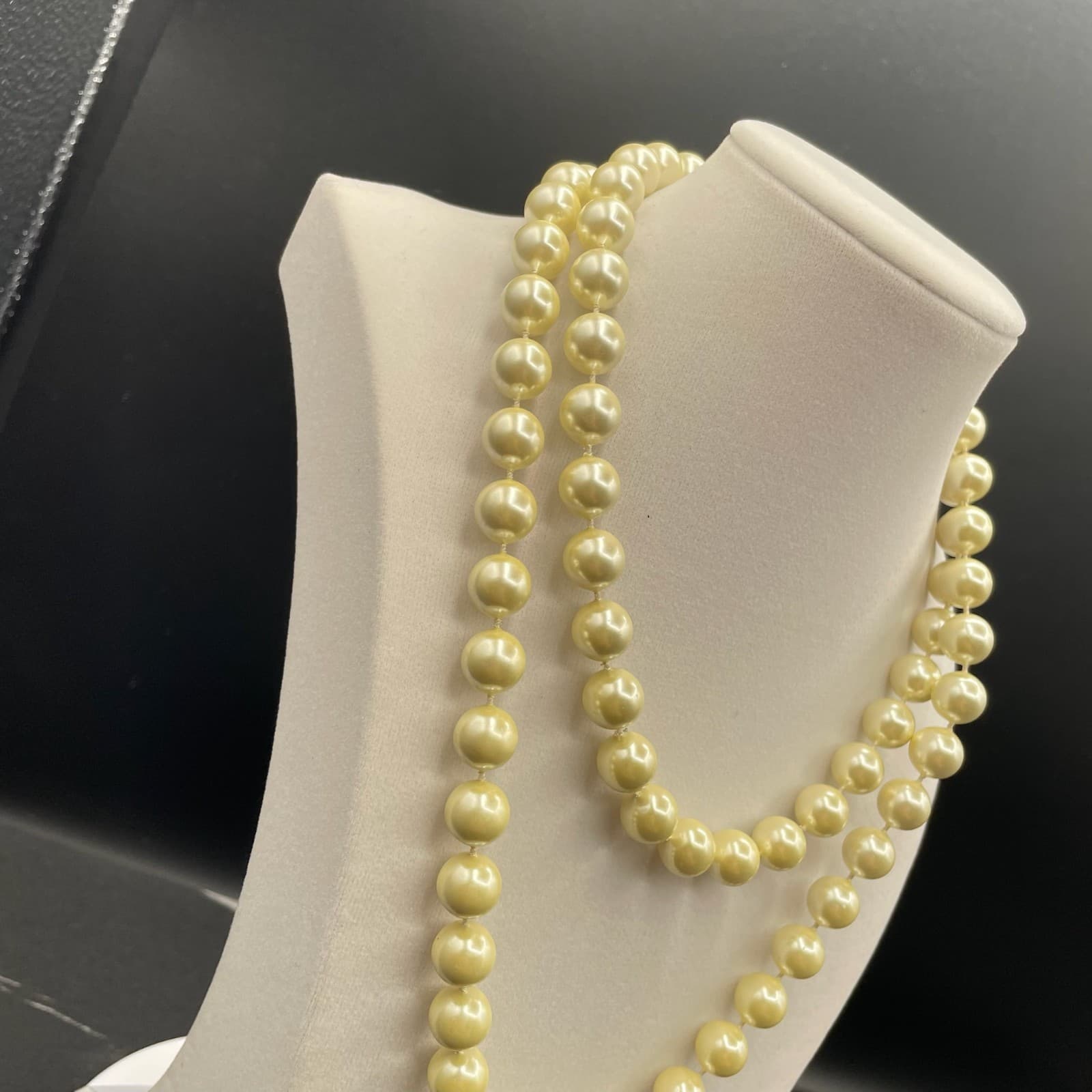 Vintage Gold-Tone Sea Faux Cream Pearl Plastic Lobster Beaded Necklace - 17" - Thumbnail 6