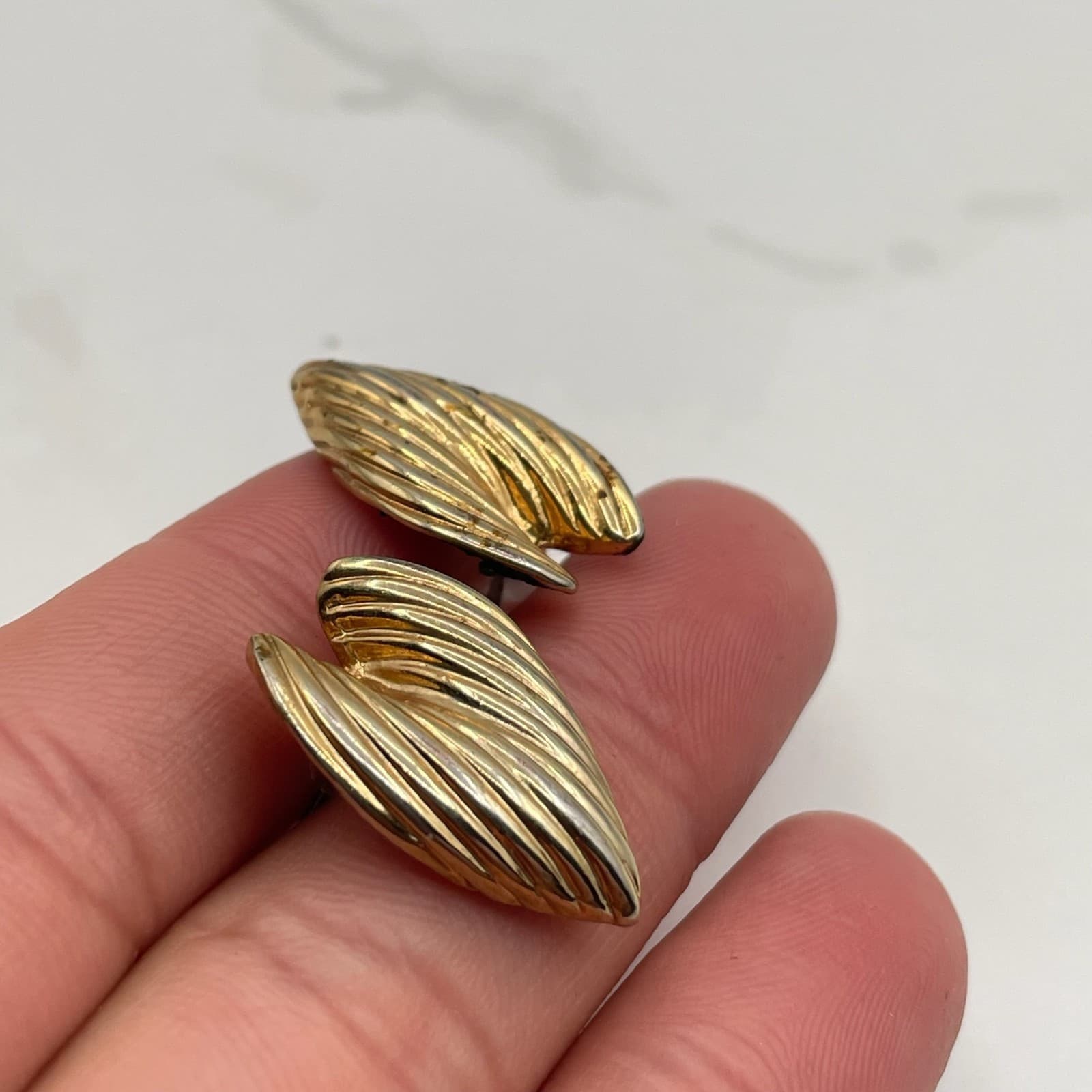 Vintage Gold-Tone Love Heart Puffy Leaf Stud Earrings Fashion Jewelry for Womens - Thumbnail 12