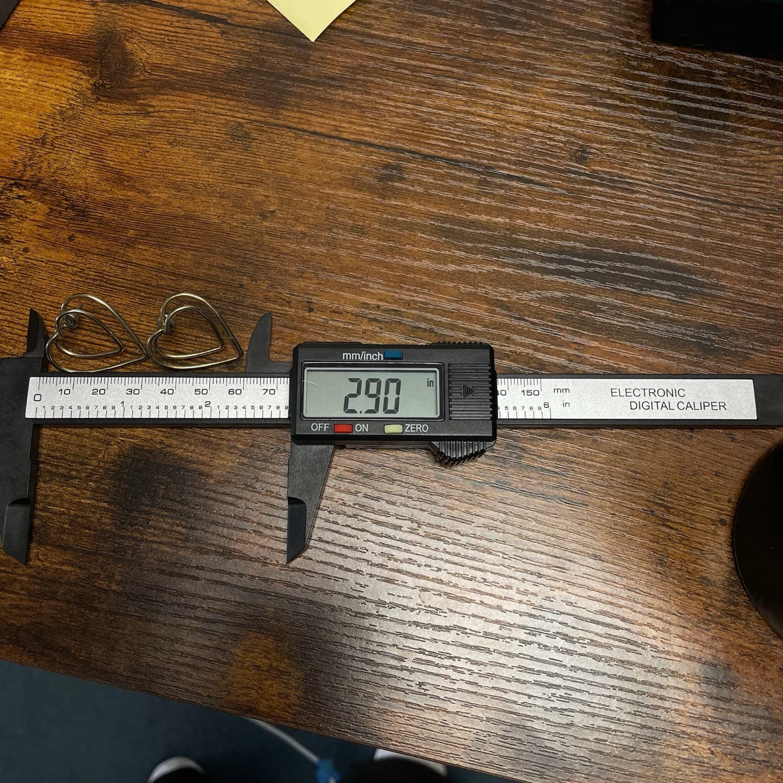 Vintage Modern Gold Tone Post Stud Lightweight Fashion Double Wire Heart - Thumbnail 7