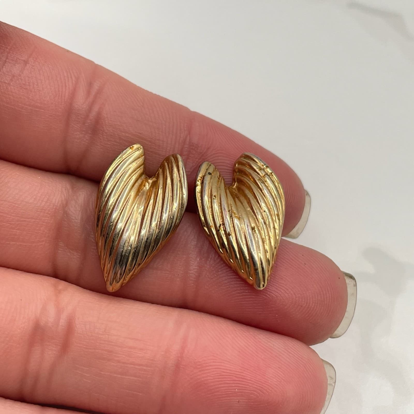 Vintage Gold-Tone Love Heart Puffy Leaf Stud Earrings Fashion Jewelry for Womens - Thumbnail 9