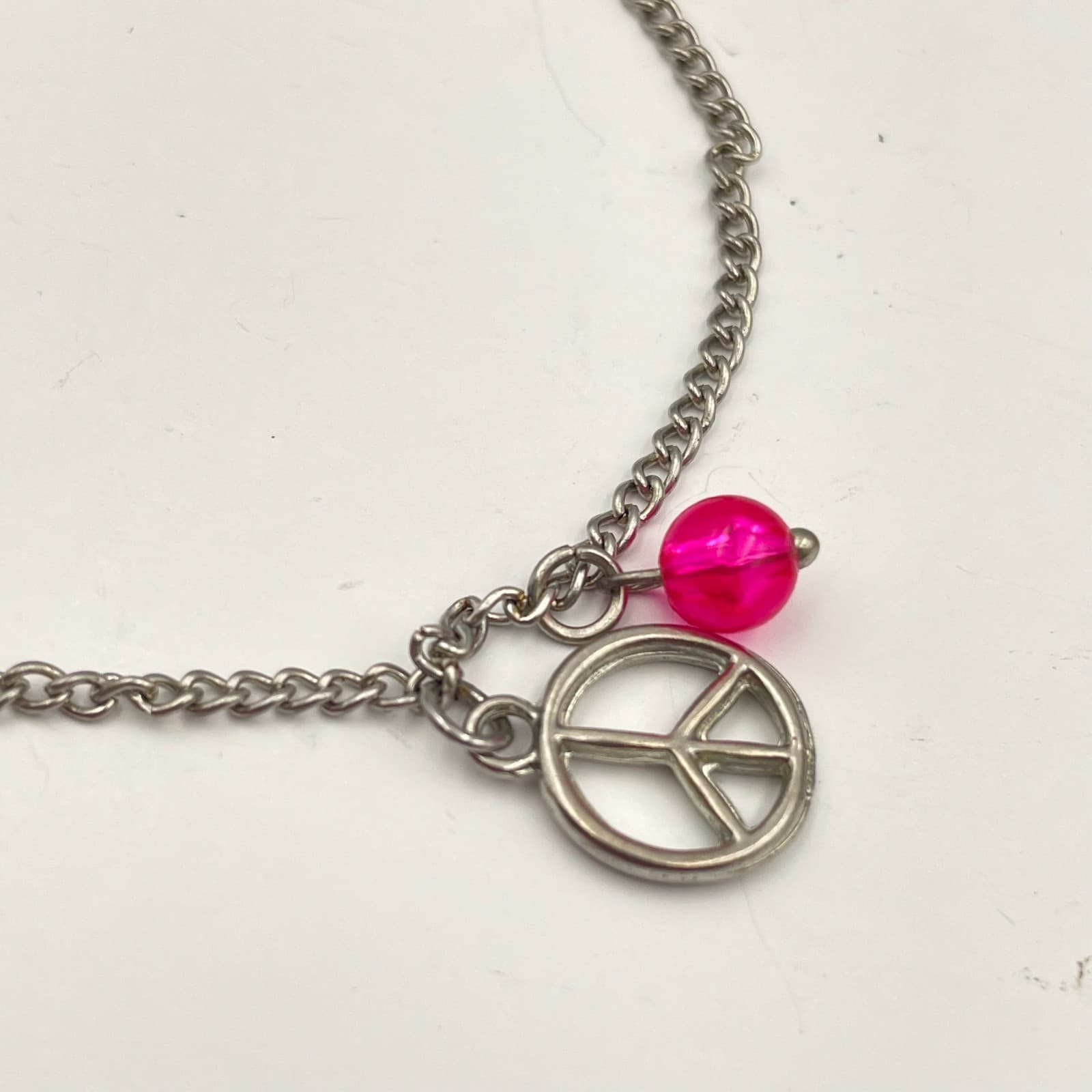 Vintage 80s Silver Peace Sign Charm Bracelet Pink Bead Dainty Hipie Boho Jewelry - Thumbnail 2
