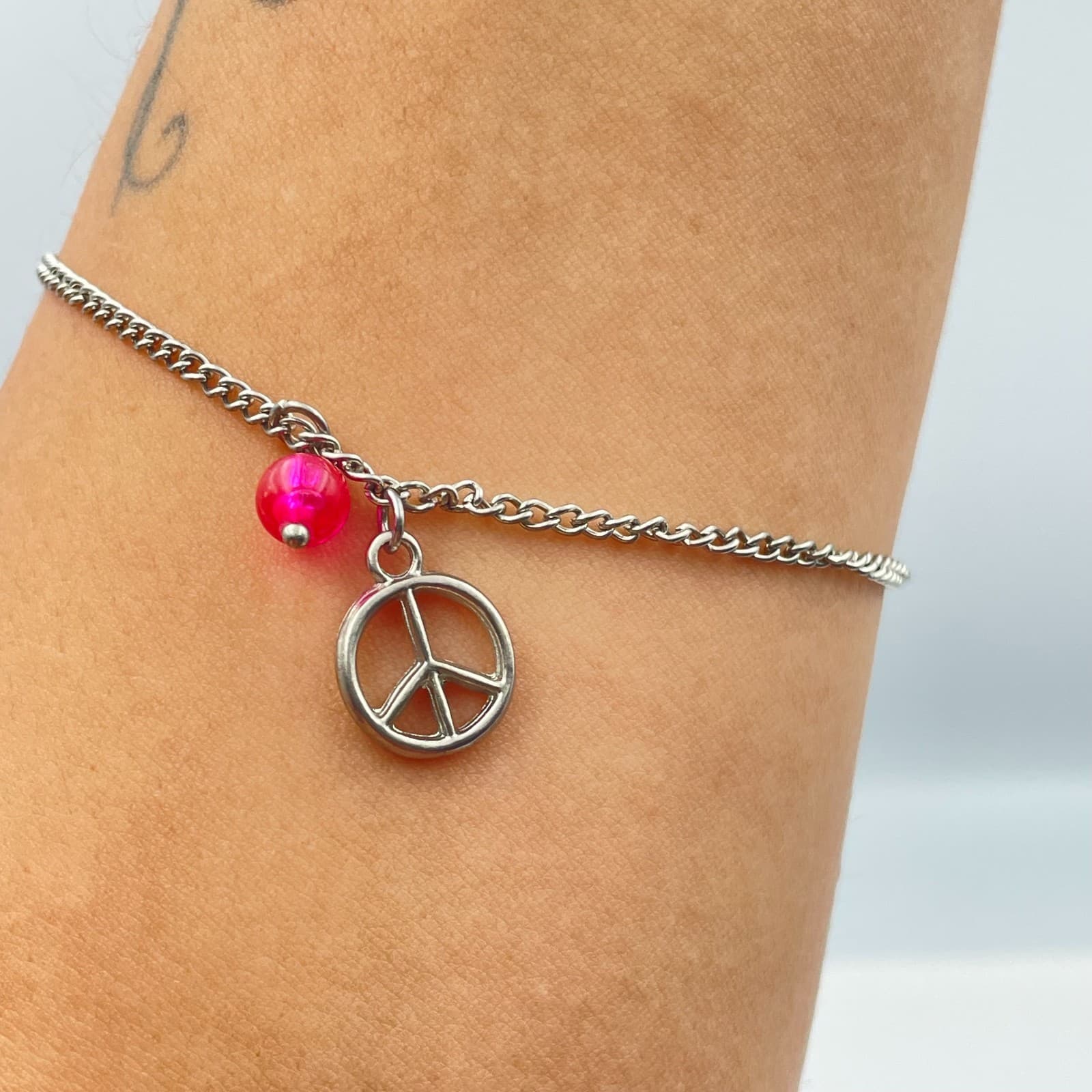 Vintage 80s Silver Peace Sign Charm Bracelet Pink Bead Dainty Hipie Boho Jewelry - Thumbnail 9