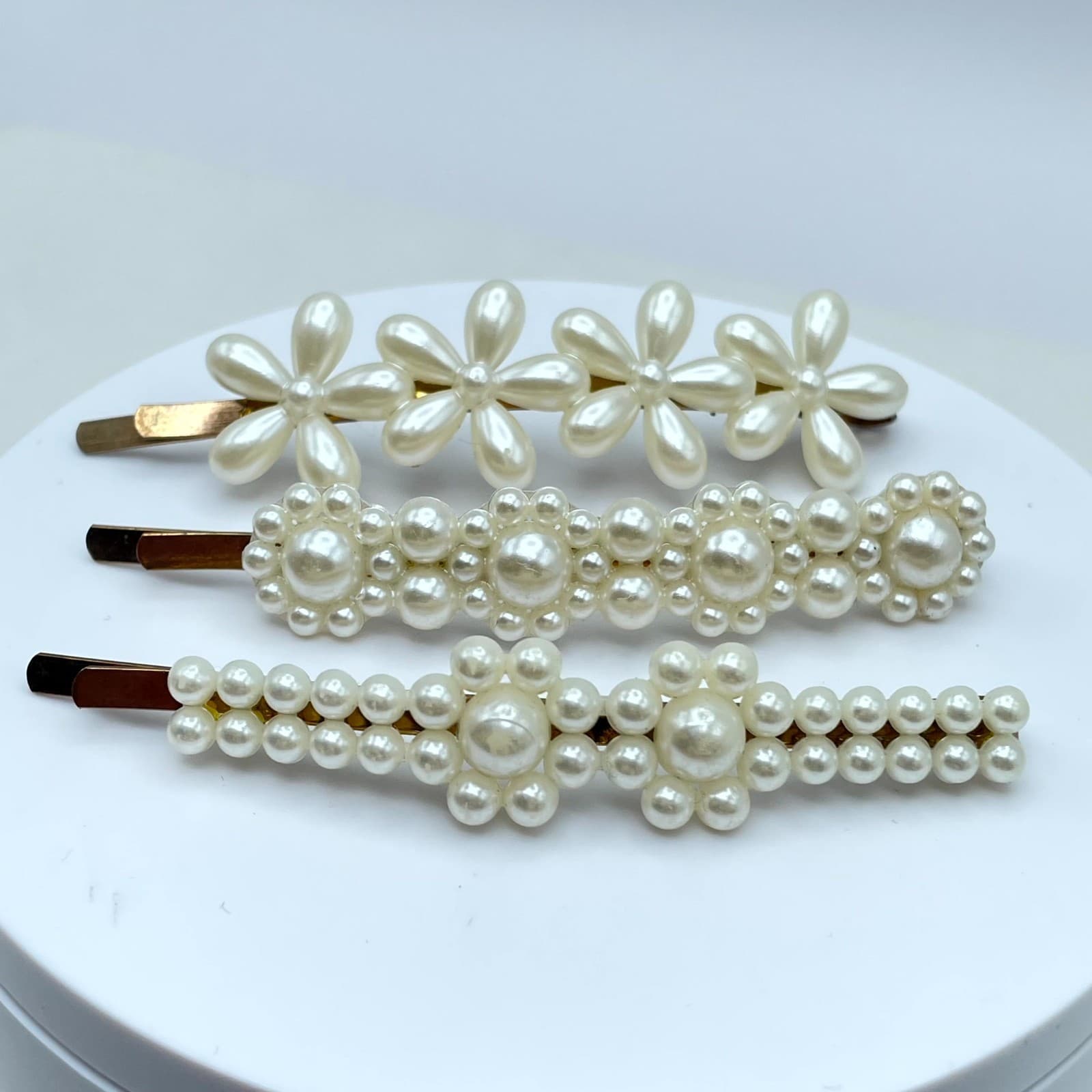 Vintage 3 Classic Faux Mother Of Pearls Floral Beaded Bobby Pin Hair Clips set - Image 1