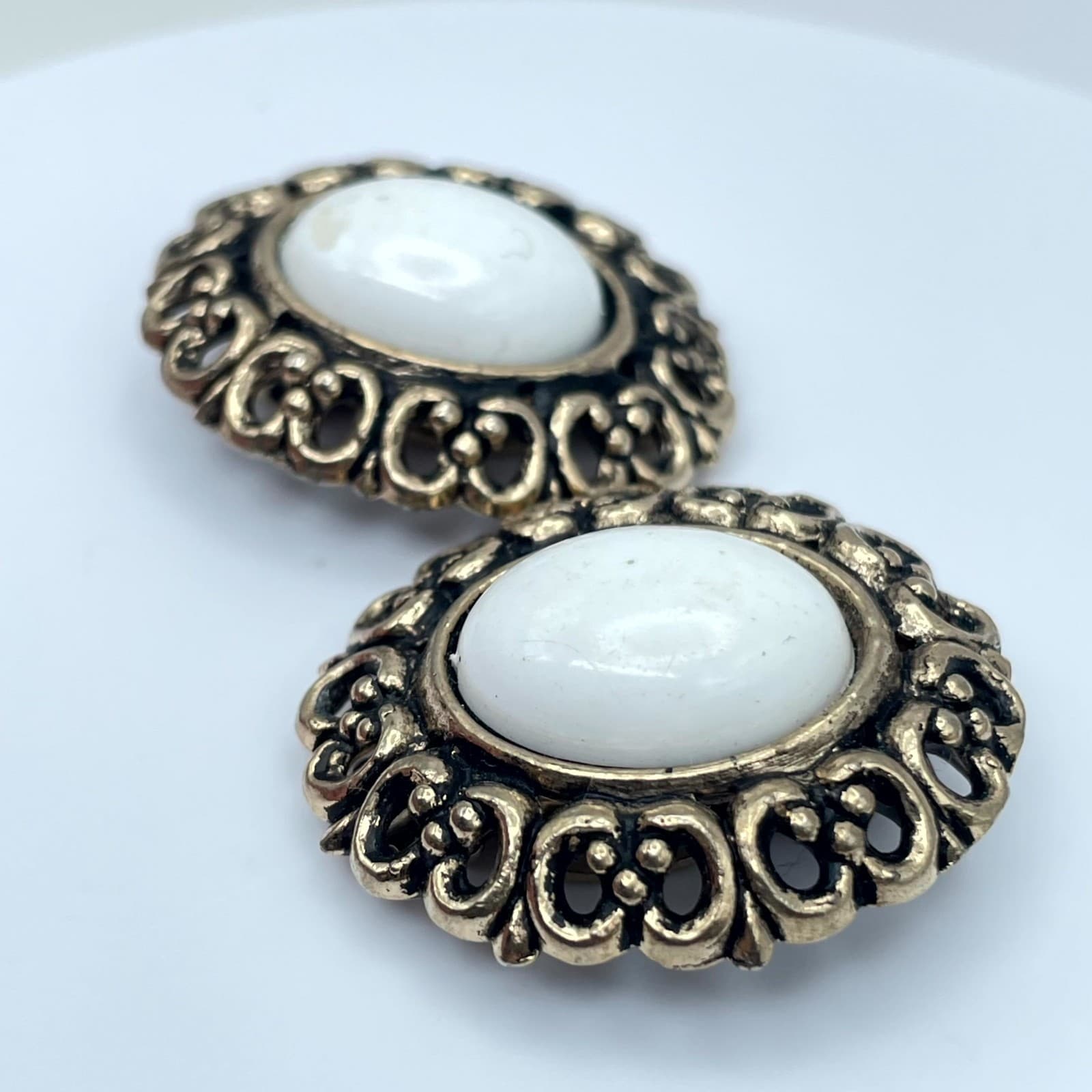 Vintage Gold-Tone Victorian Filigree Border Center Bead Clip-On Button Earrings - Thumbnail 8