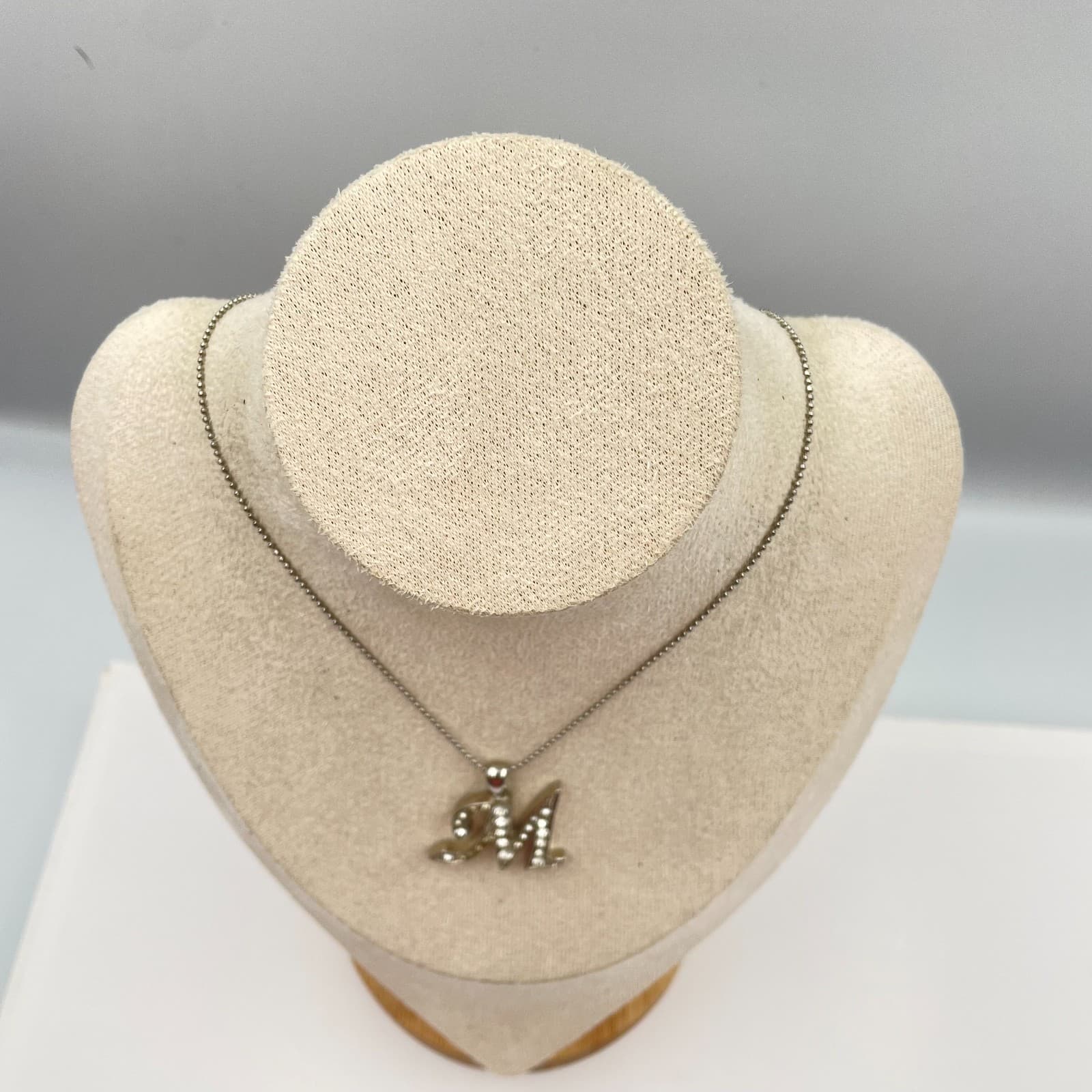 Vintage 80s Script M Pendant Necklace Silver Rhinestone Alphabet Letter Jewelry - Thumbnail 2