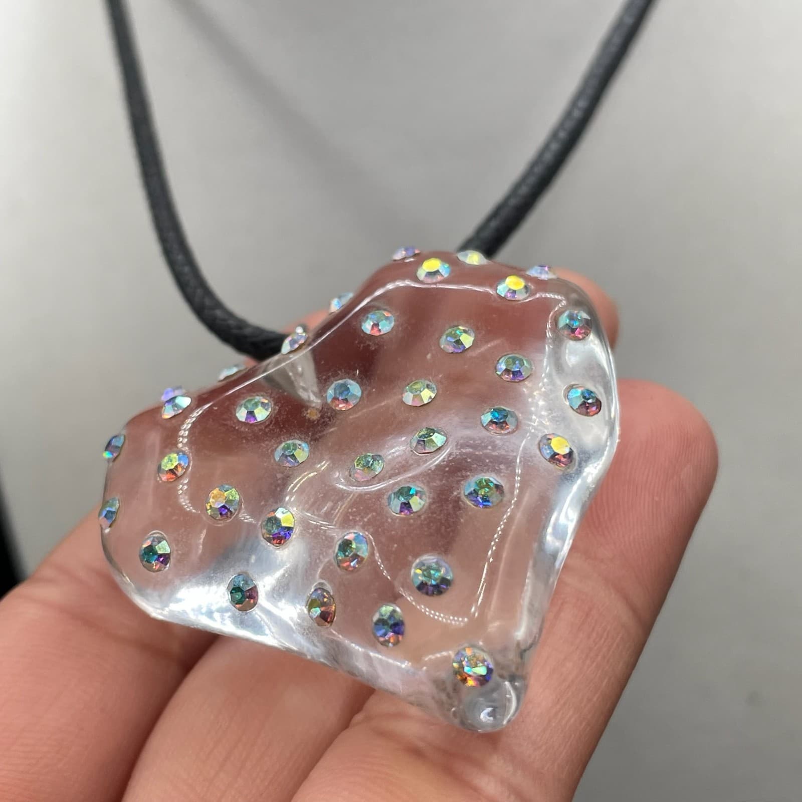 Vera Bradley Silver-Tone Black Cord Faceted Clear Glass Heart Pendant Necklace - Thumbnail 3