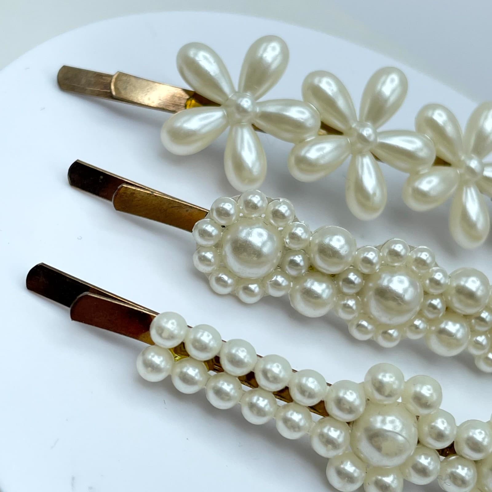 Vintage 3 Classic Faux Mother Of Pearls Floral Beaded Bobby Pin Hair Clips set - Thumbnail 9