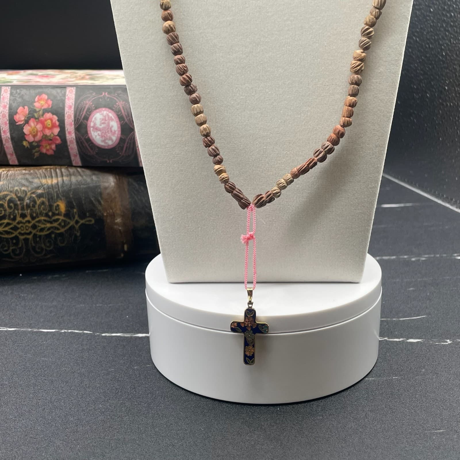 Vintage Beige Religious Terracotta Clay Beaded Cloisonné Cross Pendant Necklace - Thumbnail 5