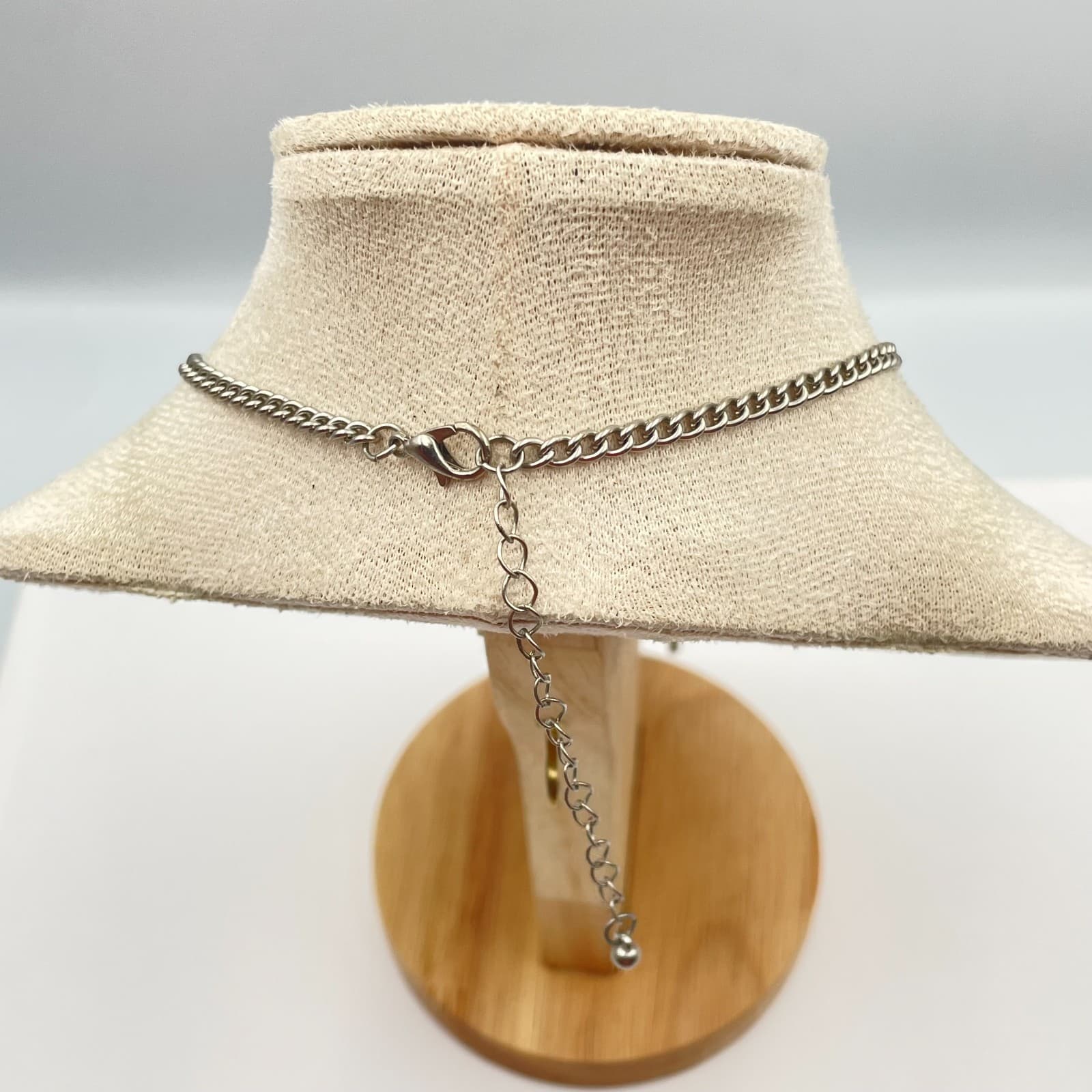 Vintage 80s Gothic Sword Dagger Pendant Necklace Punk Silver Gold Tone Jewelry - Thumbnail 7