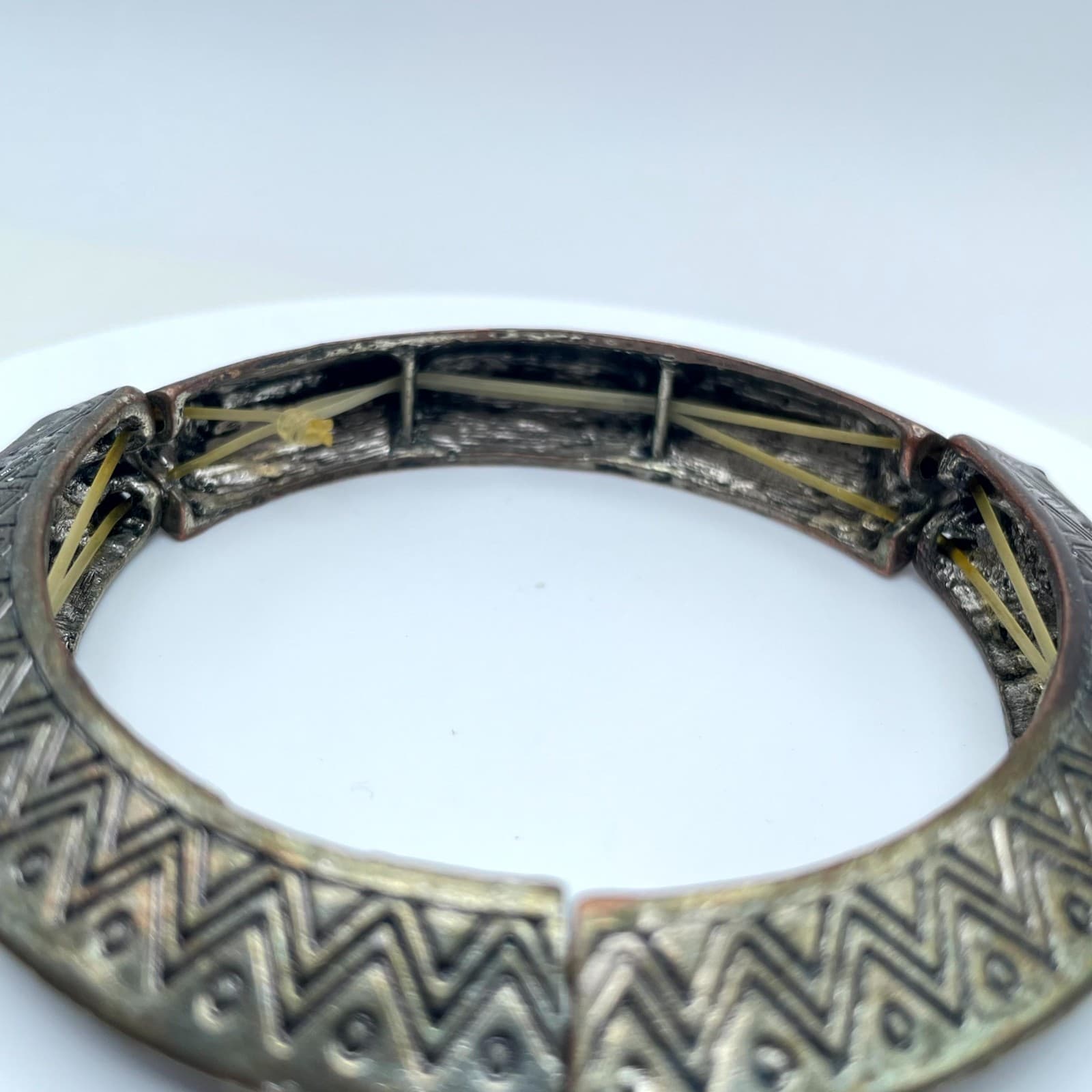 Antique Bronze-Tone Tribal Bohemian Chevron Engraved Segmented Stretch Bangle - Thumbnail 3