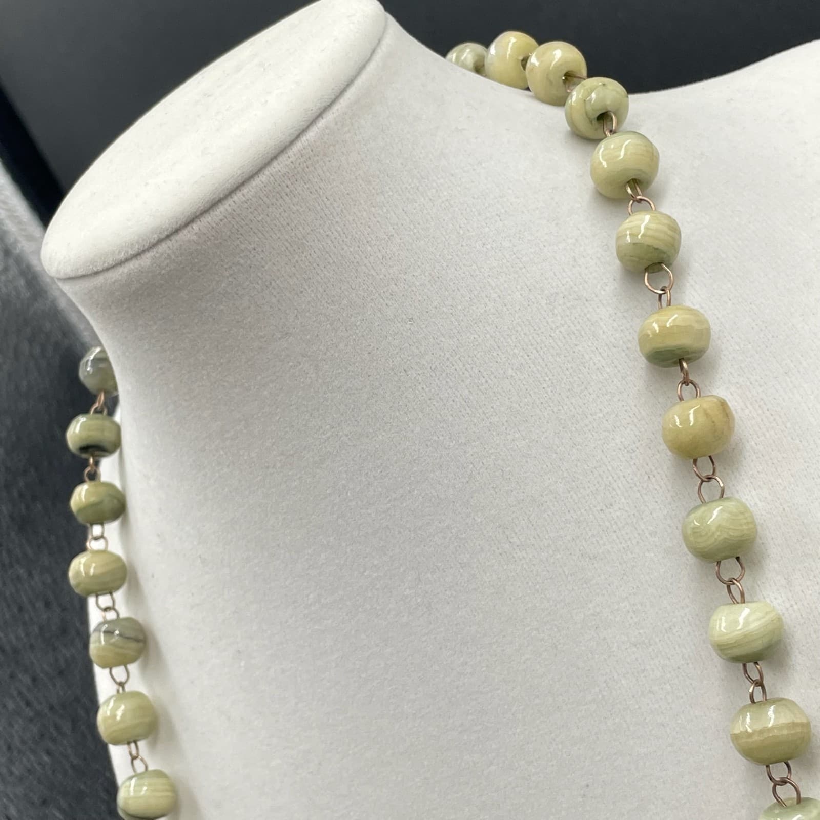 Vintage Silver-Tone Pale Green Marble Beaded Classic Rosary-Style Necklace - Thumbnail 11