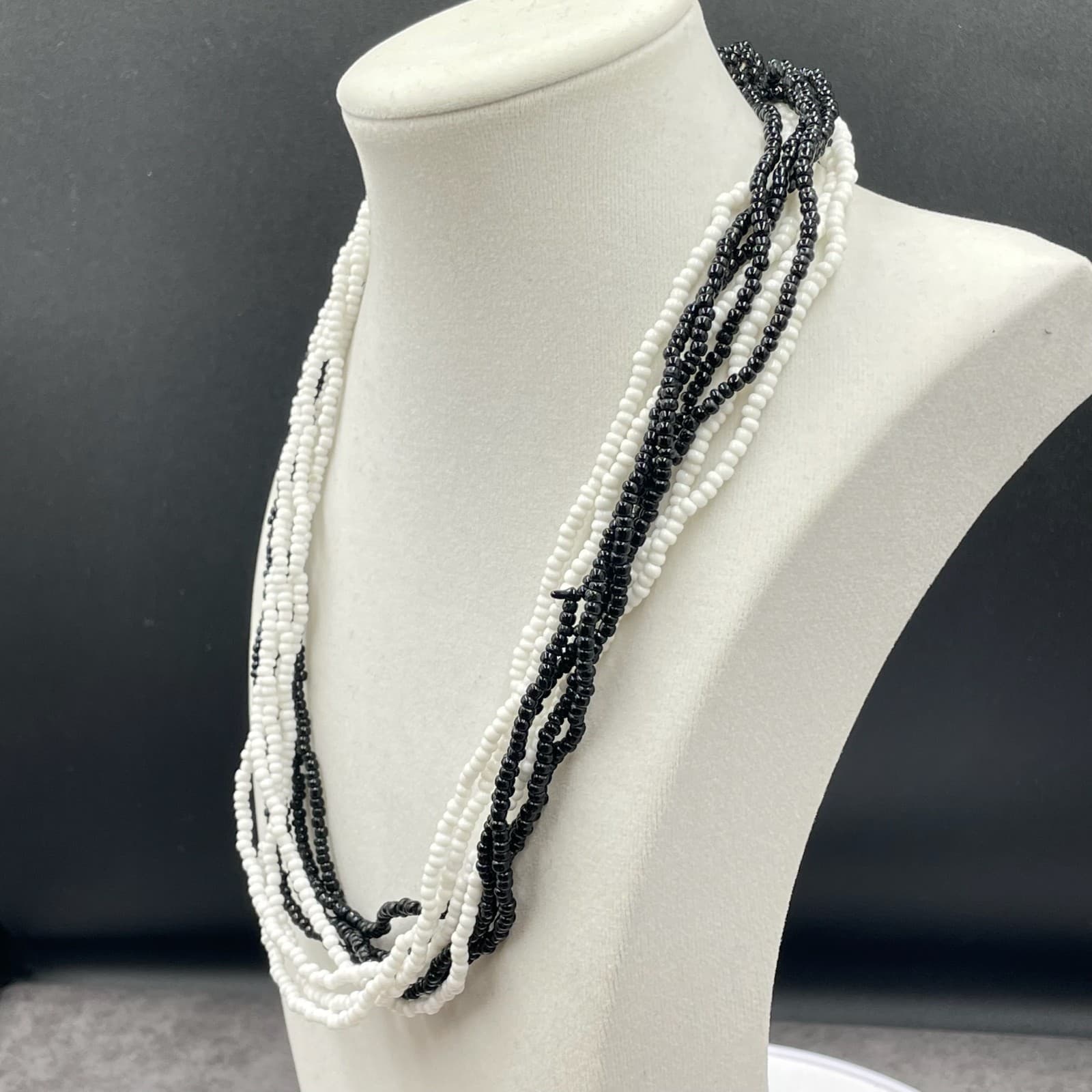 Vintage Multi-Strand Black White Glass Seed Retro Beaded Necklace - Size 20" - Thumbnail 4