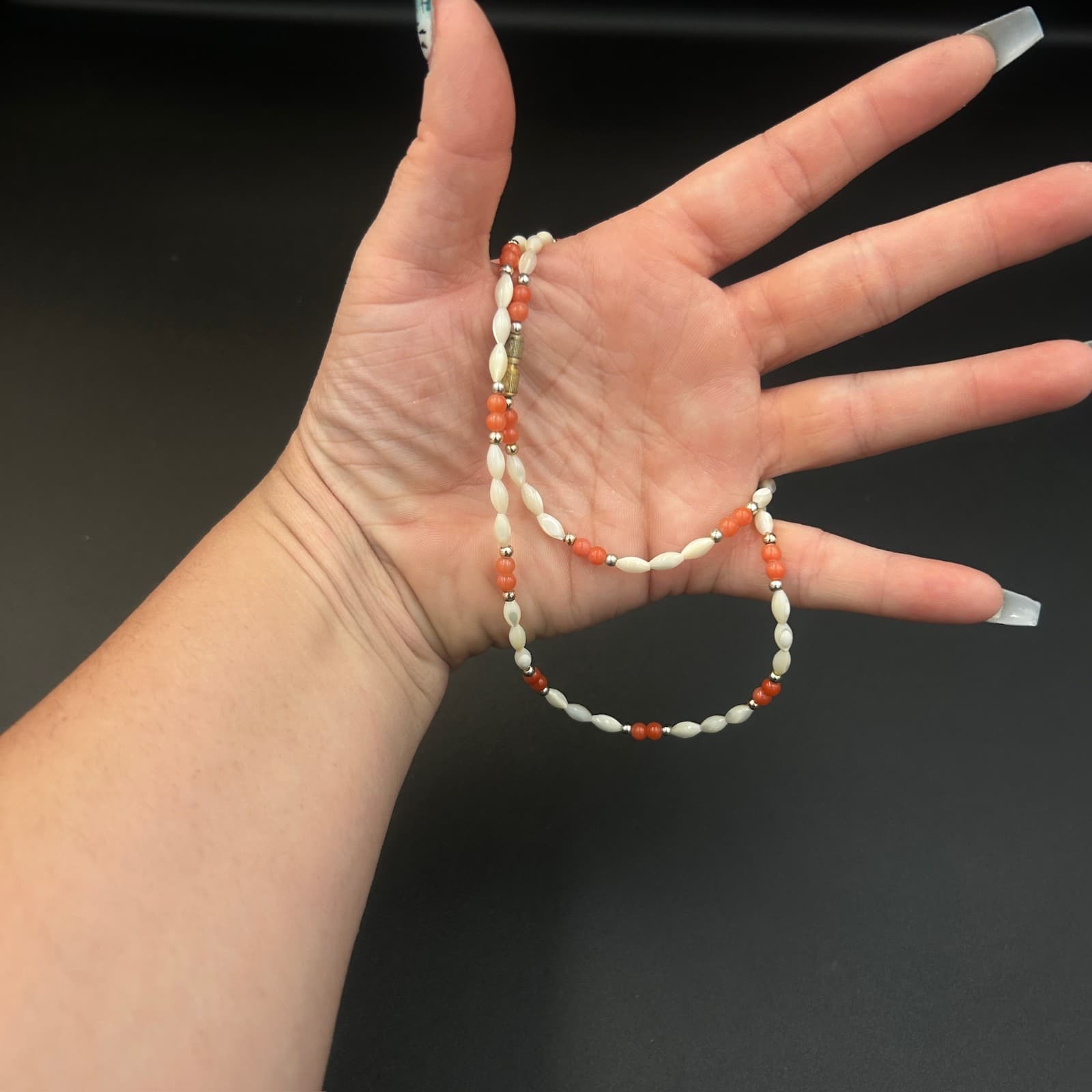 Vintage White & Orange Beaded Necklace Small Oval Beads Retro Jewelry 22" - Thumbnail 7