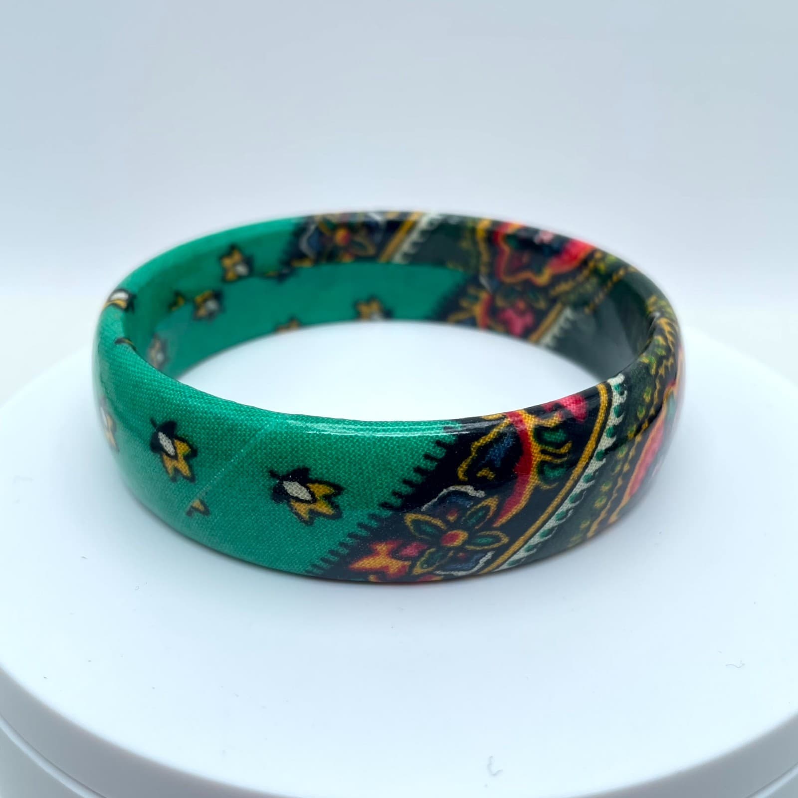 Vintage Valdrome Green Gold Indienne Floral Painted Enamel Bangle Bracelet - Thumbnail 2