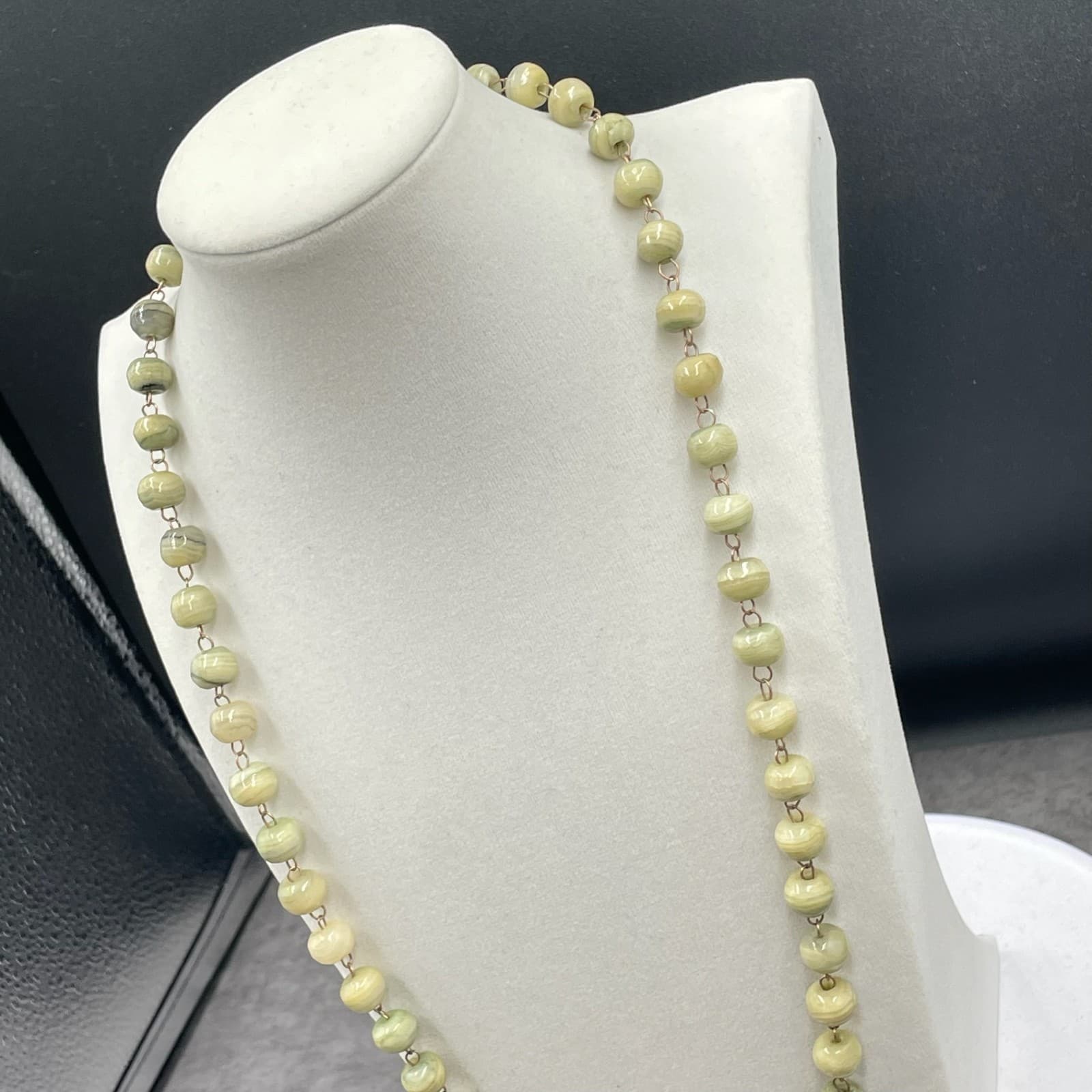 Vintage Silver-Tone Pale Green Marble Beaded Classic Rosary-Style Necklace - Thumbnail 9