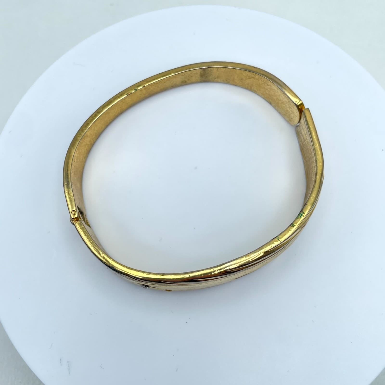 Vintage Gold-Tone Classic Rhinestone Engraved Cuff Hinged Clamper Bracelet - Thumbnail 2