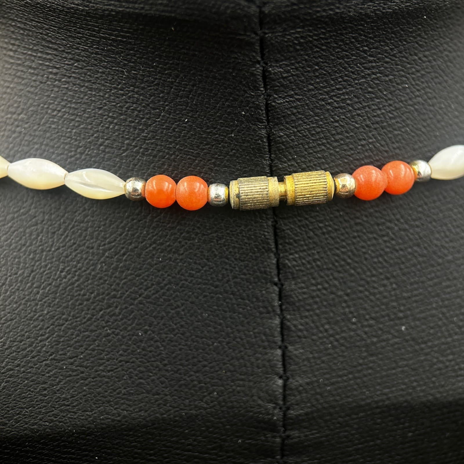 Vintage White & Orange Beaded Necklace Small Oval Beads Retro Jewelry 22" - Thumbnail 6