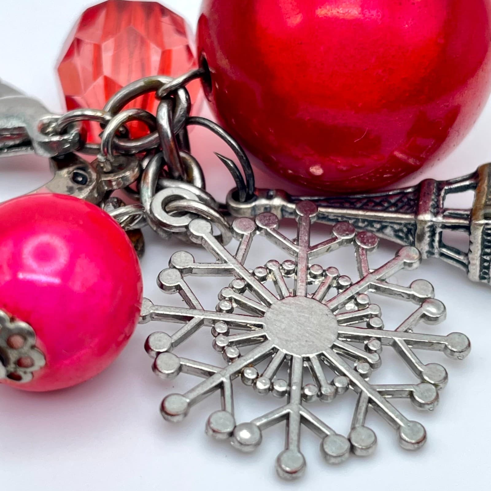 Y2K Silver-Tone Faceted Glass Mother Of Pearl Eiffel Tower Lobster Keychain - Thumbnail 4