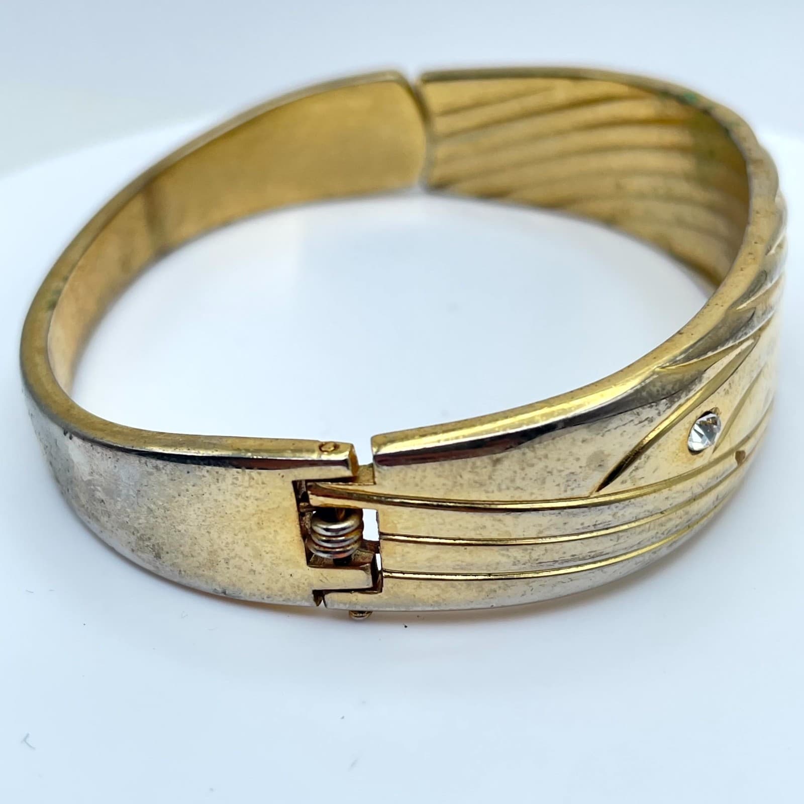 Vintage Gold-Tone Classic Rhinestone Engraved Cuff Hinged Clamper Bracelet - Thumbnail 3