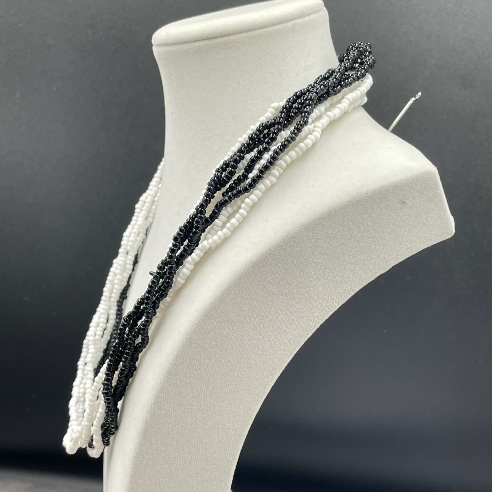 Vintage Multi-Strand Black White Glass Seed Retro Beaded Necklace - Size 20" - Thumbnail 5