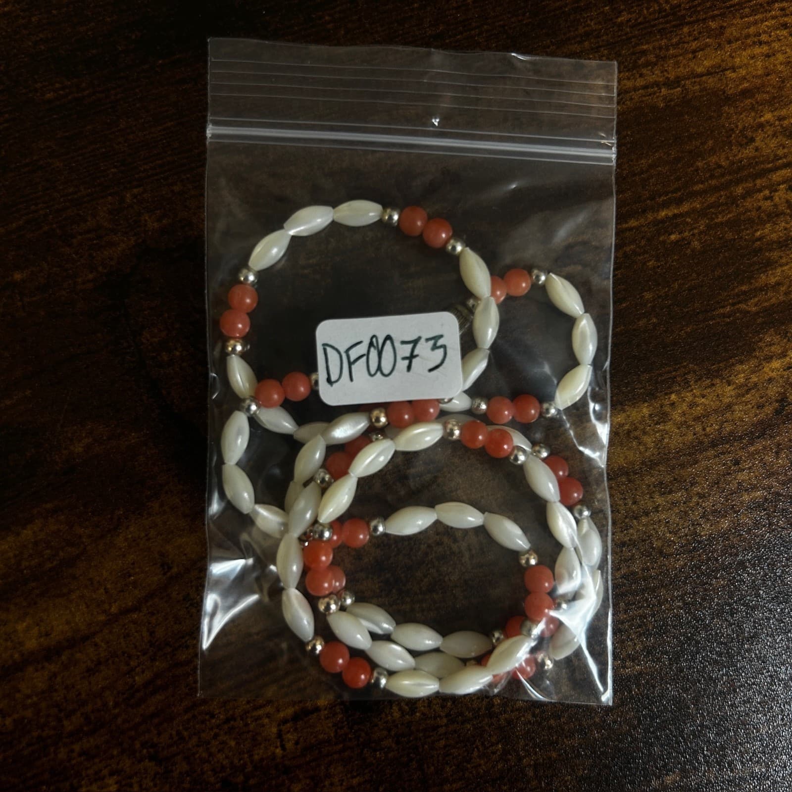 Vintage White & Orange Beaded Necklace Small Oval Beads Retro Jewelry 22" - Thumbnail 8