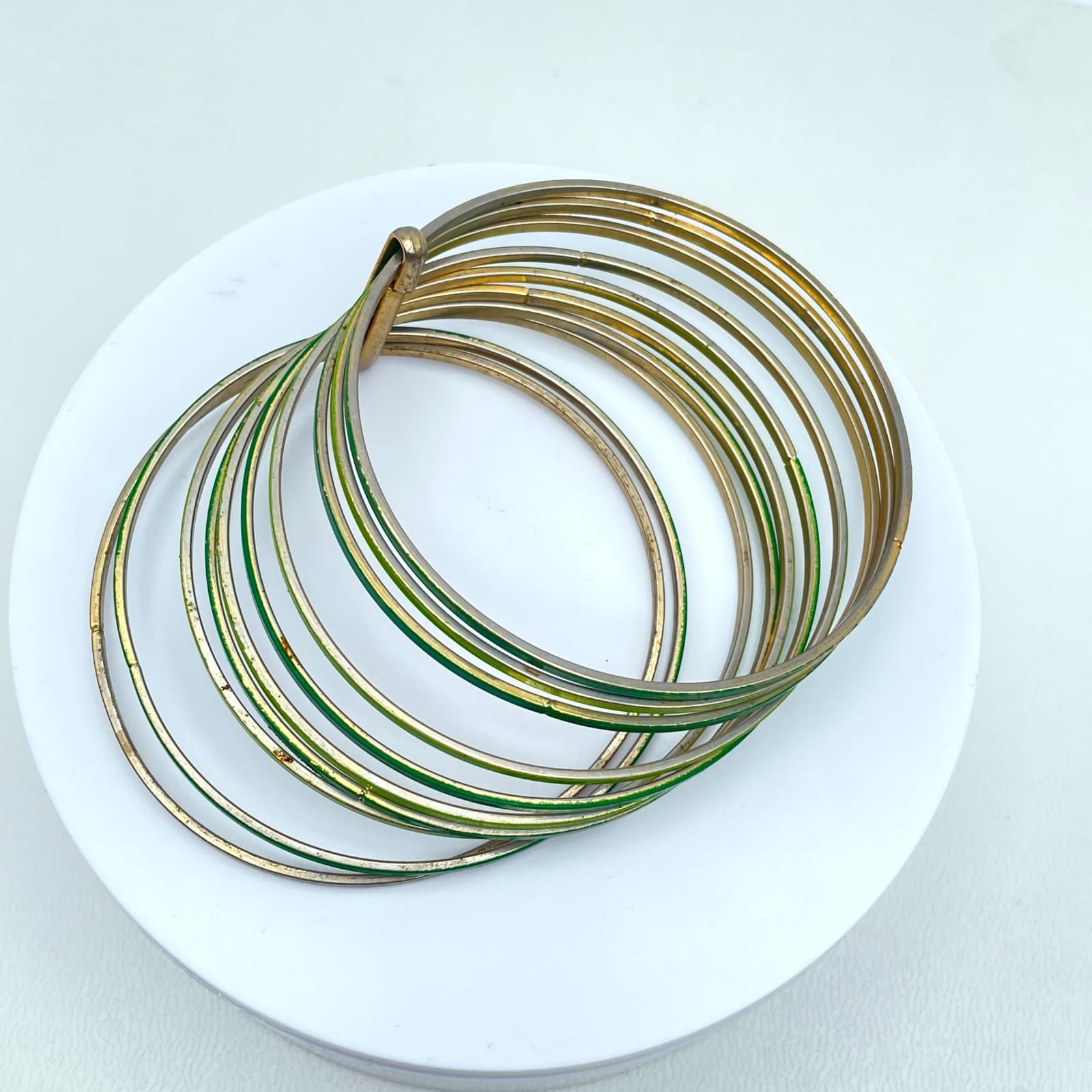 Vintage 90s Gold & Green Retro Classic Fashion Emerald Stacked Bangle Bracelet - Thumbnail 3