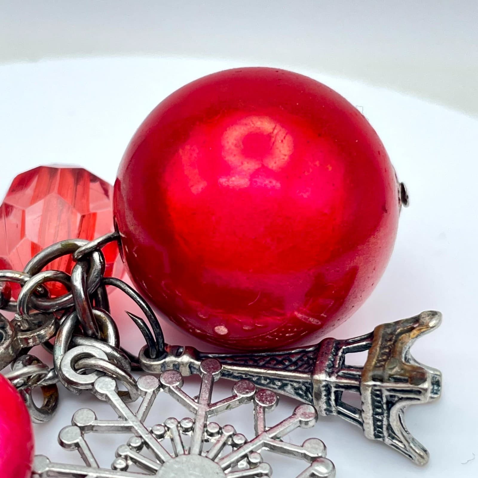 Y2K Silver-Tone Faceted Glass Mother Of Pearl Eiffel Tower Lobster Keychain - Thumbnail 5