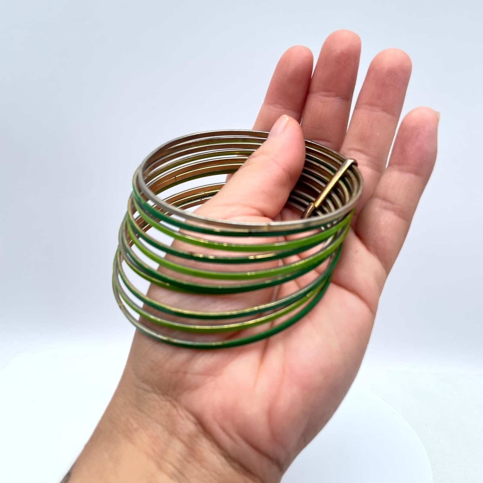Vintage 90s Gold & Green Retro Classic Fashion Emerald Stacked Bangle Bracelet - Thumbnail 9
