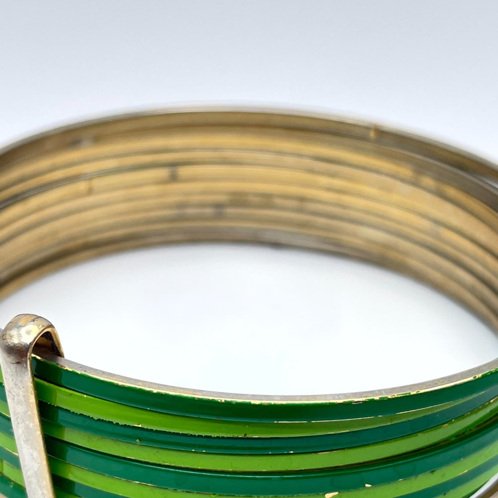 Vintage 90s Gold & Green Retro Classic Fashion Emerald Stacked Bangle Bracelet - Thumbnail 7