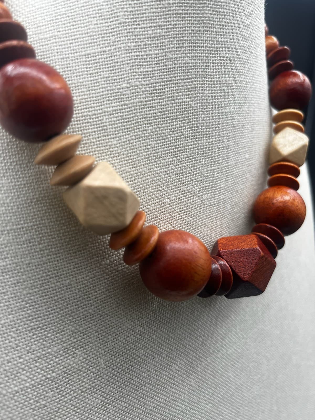 Vintage Wooden Beaded Necklace Boho Brown Tan Earthy Y2K Chic - Thumbnail 2