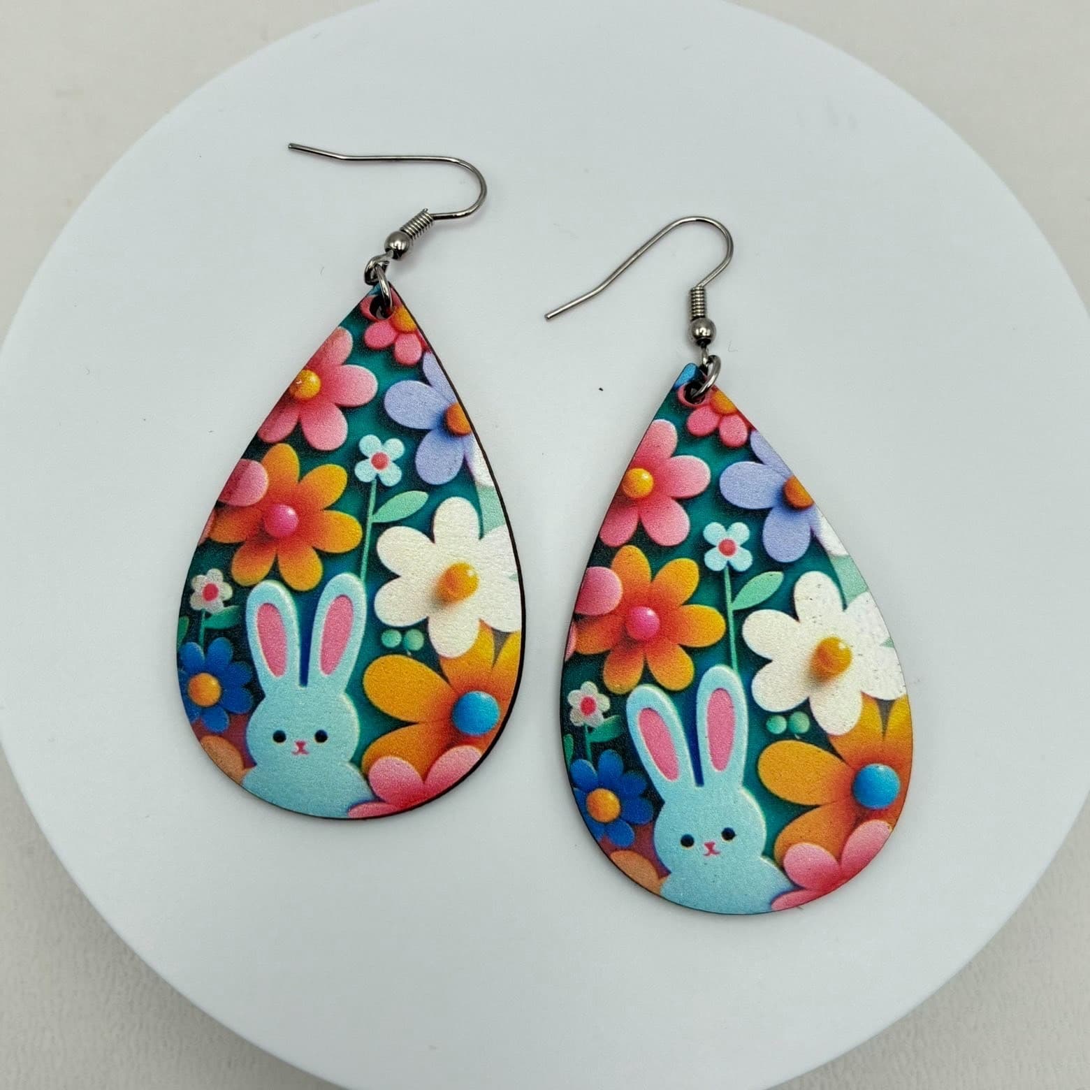 Vintage 90s Bunny Floral Teardrop Wooden Dangle Earrings Women's Classic Jewelry - Image 1