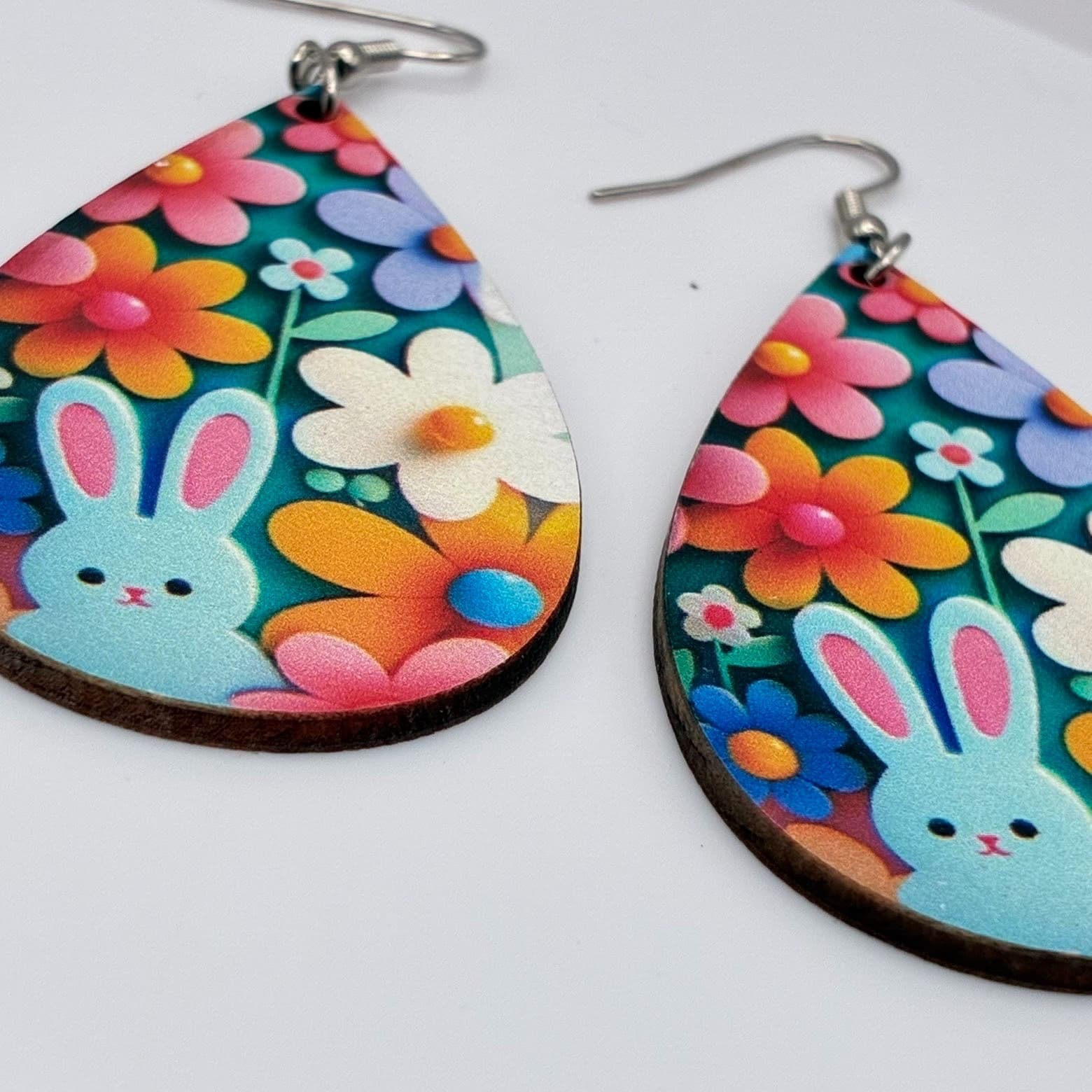Vintage 90s Bunny Floral Teardrop Wooden Dangle Earrings Women's Classic Jewelry - Thumbnail 4