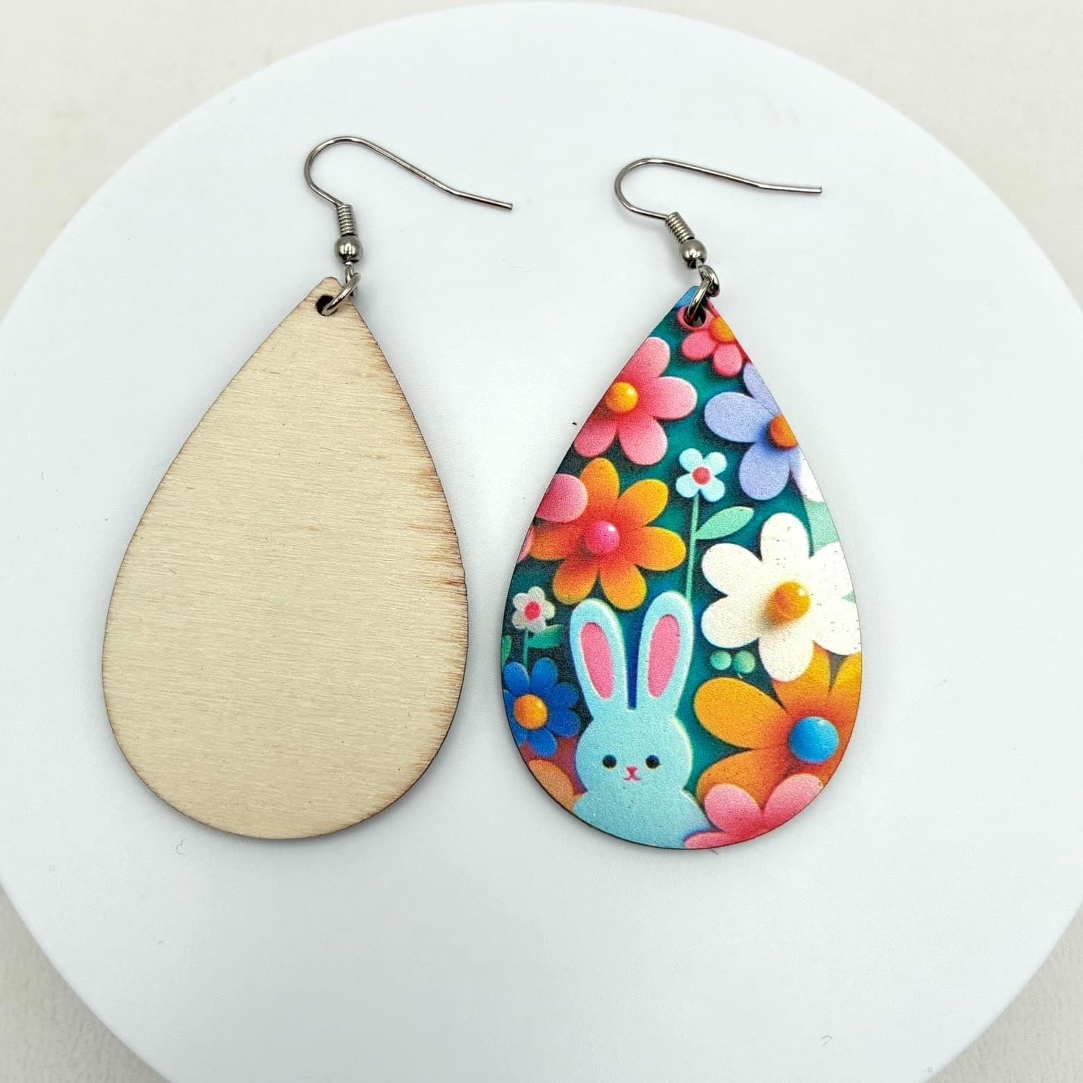 Vintage 90s Bunny Floral Teardrop Wooden Dangle Earrings Women's Classic Jewelry - Thumbnail 6