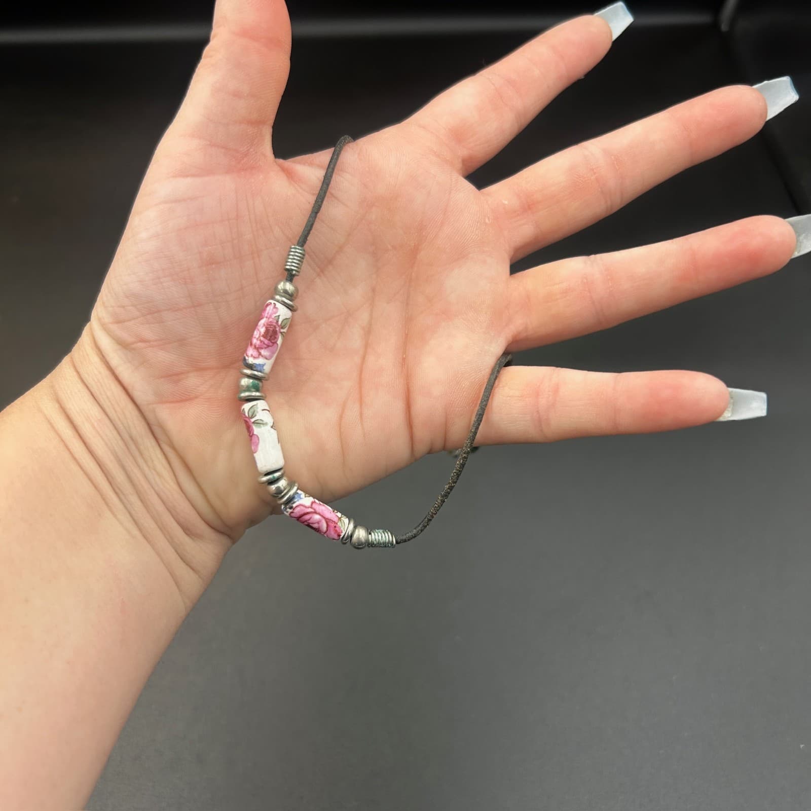 Vintage 16" Floral Ceramic Bead Necklace Leather Cord Boho Artisan Style - Thumbnail 3