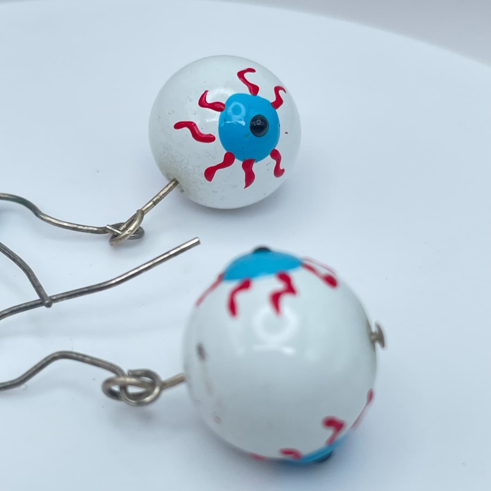 Vintage Y2K Eyeball Dangle Earrings Bloodshot Creepy Cute Eye Retro Jewelry - Thumbnail 5