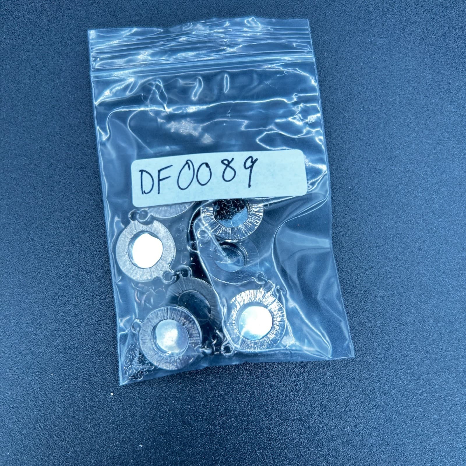 Vintage Gunmetal Crystal Y Necklace Multi-Chain Statement Pendant - Thumbnail 2