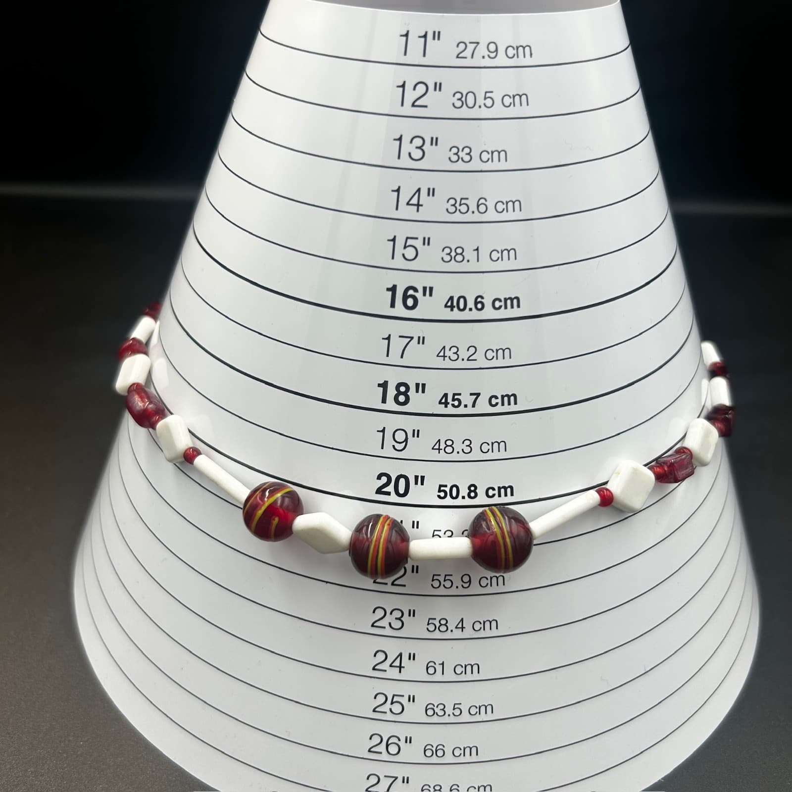 Vintage 21" Red & White Beaded Necklace Geometric Acrylic Beads Retro Jewelry - Thumbnail 2