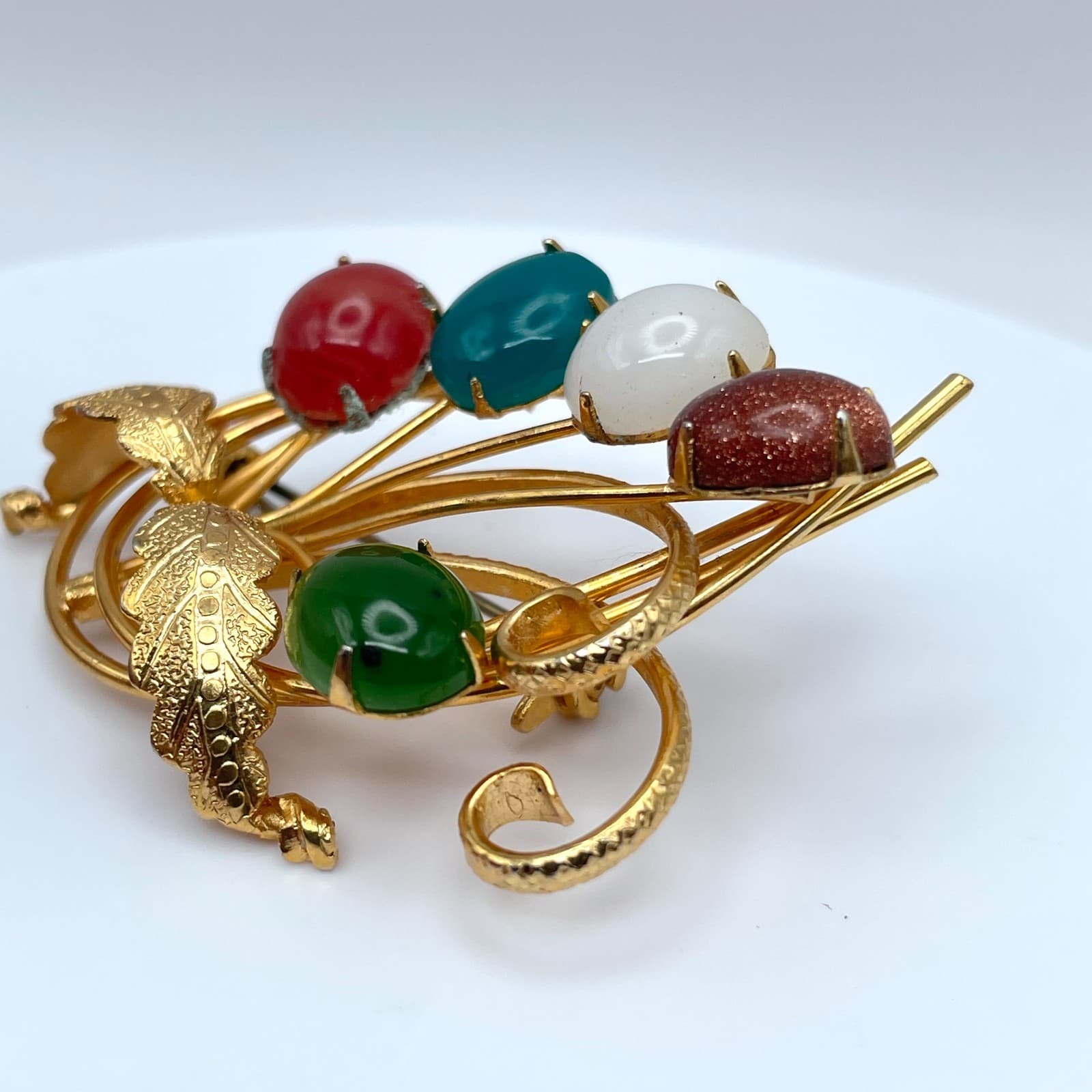 Vintage 90s Gold Tone Cabochon Stone Floral Bouquet Brooch Pin Women's Jewelry - Thumbnail 2