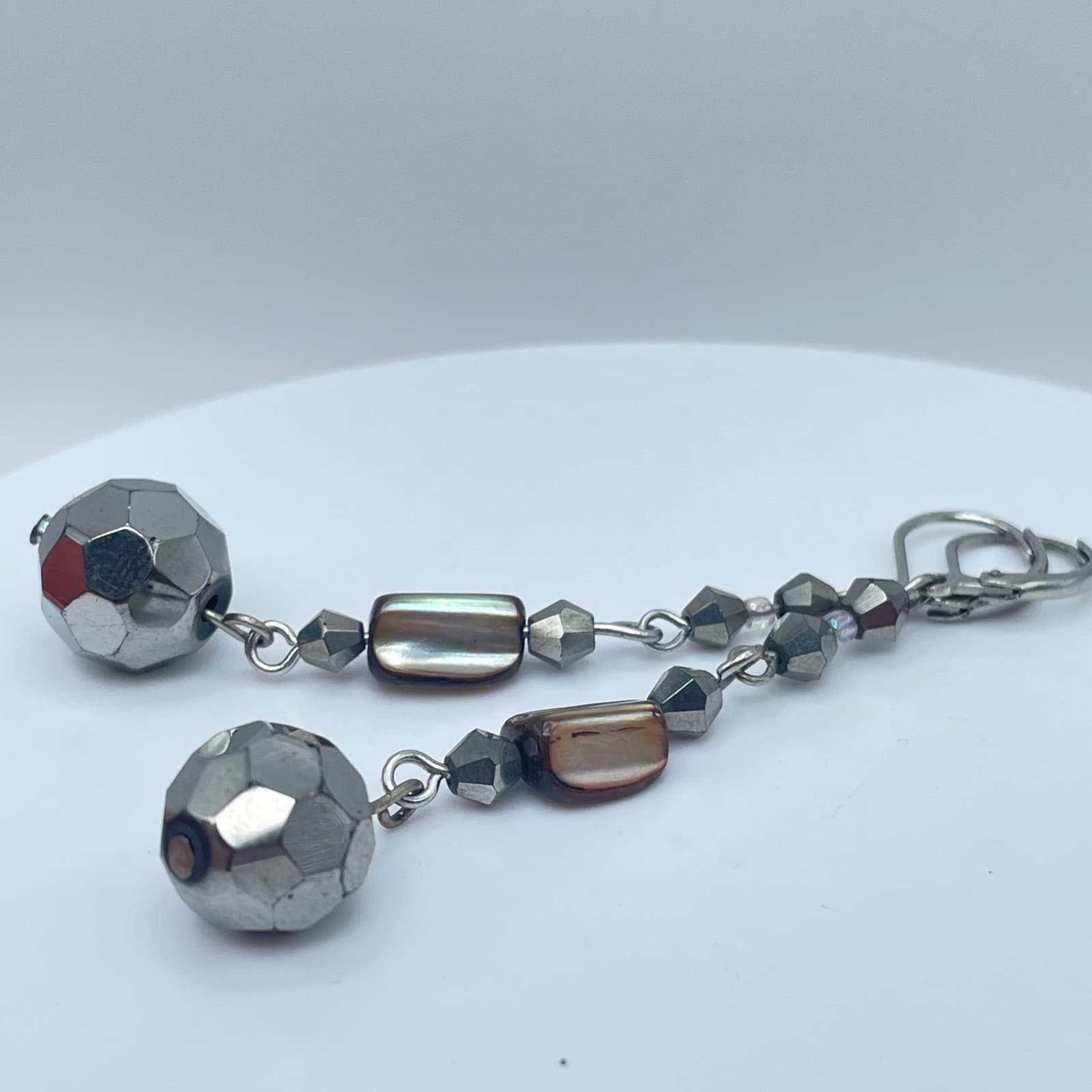 Vintage Y2K Silver Tone Beaded Dangle Earrings Women's Classic Fashion Jewelry - Thumbnail 3