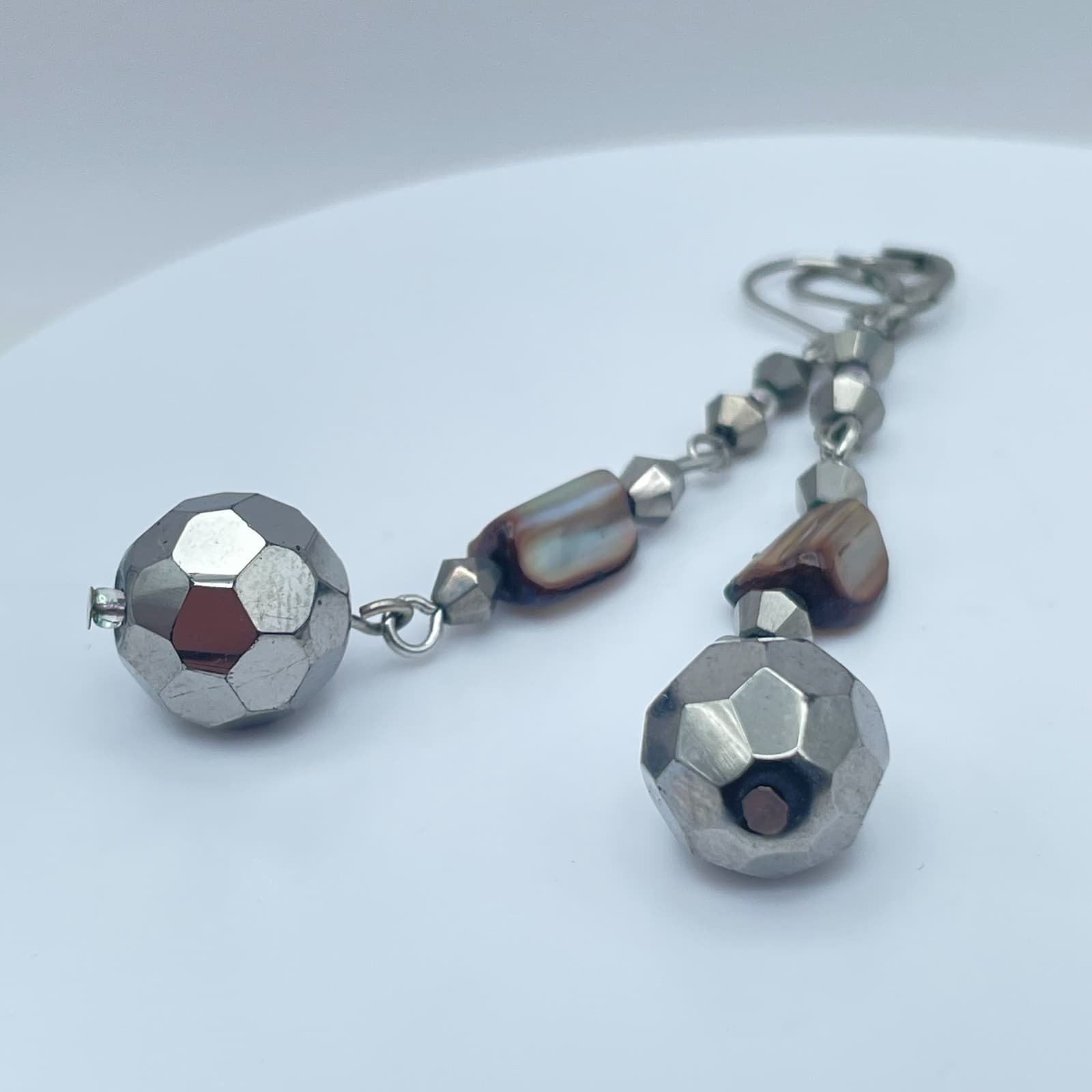 Vintage Y2K Silver Tone Beaded Dangle Earrings Women's Classic Fashion Jewelry - Thumbnail 2