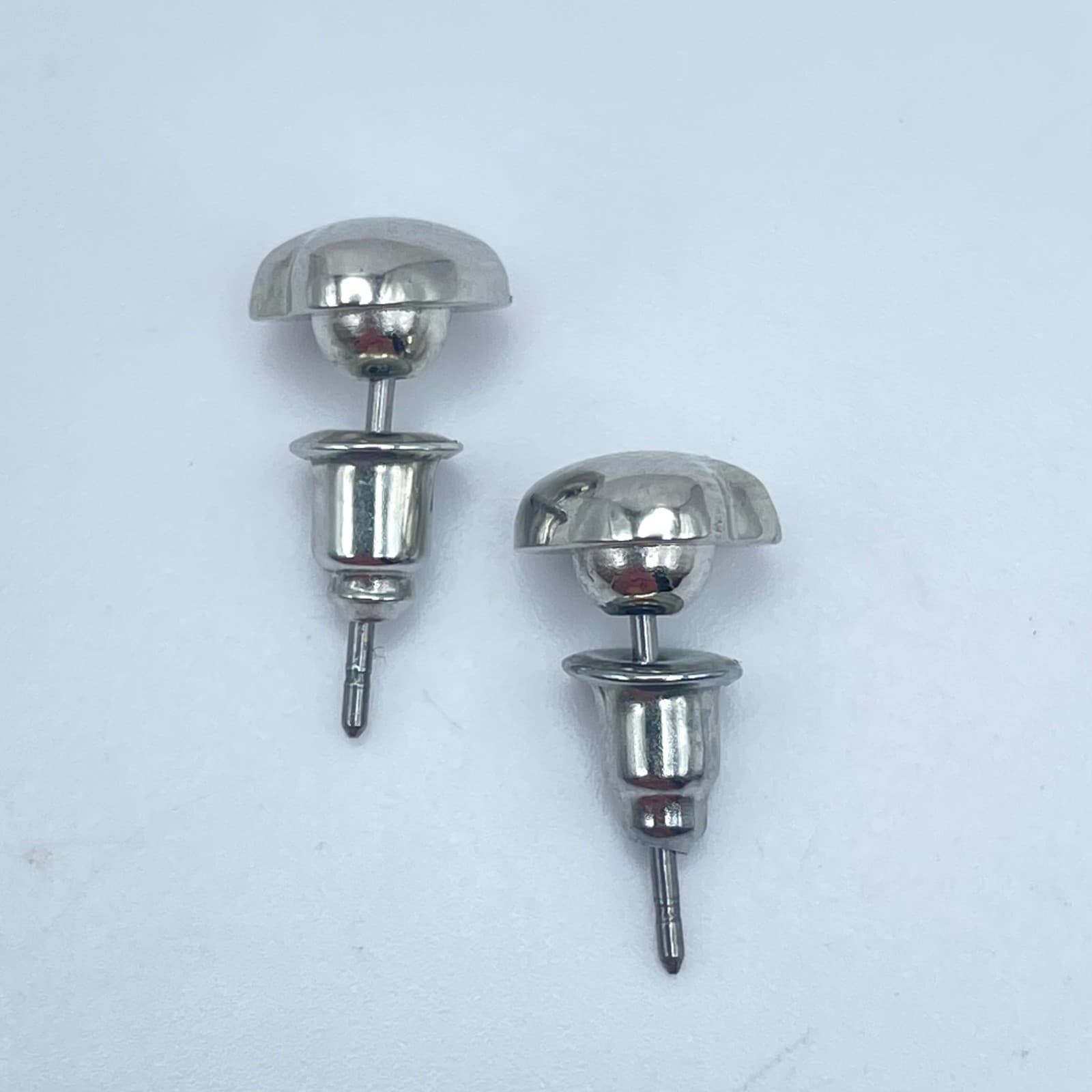 Vintage Y2K Silver Tone Puffy Heart Stud Earrings Women's Classic Jewelry - Thumbnail 2