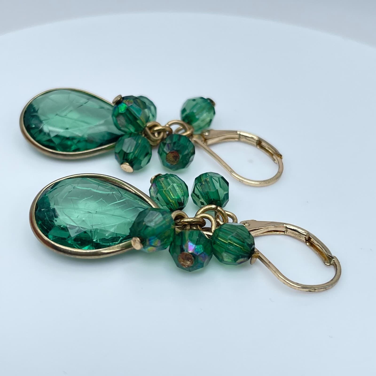 Vintage 90s Green Glass Teardrop Gold Tone Dangle Earrings Boho Fashion Jewelry - Thumbnail 3