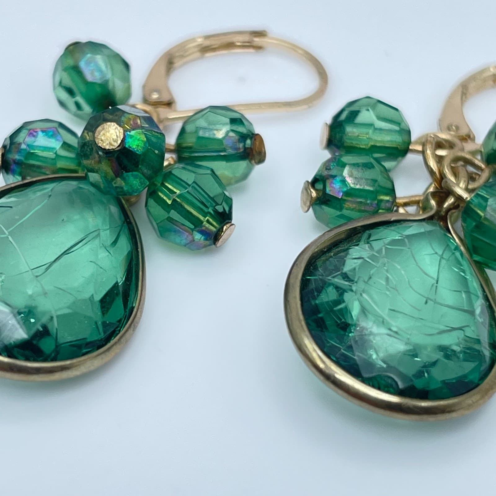 Vintage 90s Green Glass Teardrop Gold Tone Dangle Earrings Boho Fashion Jewelry - Thumbnail 6