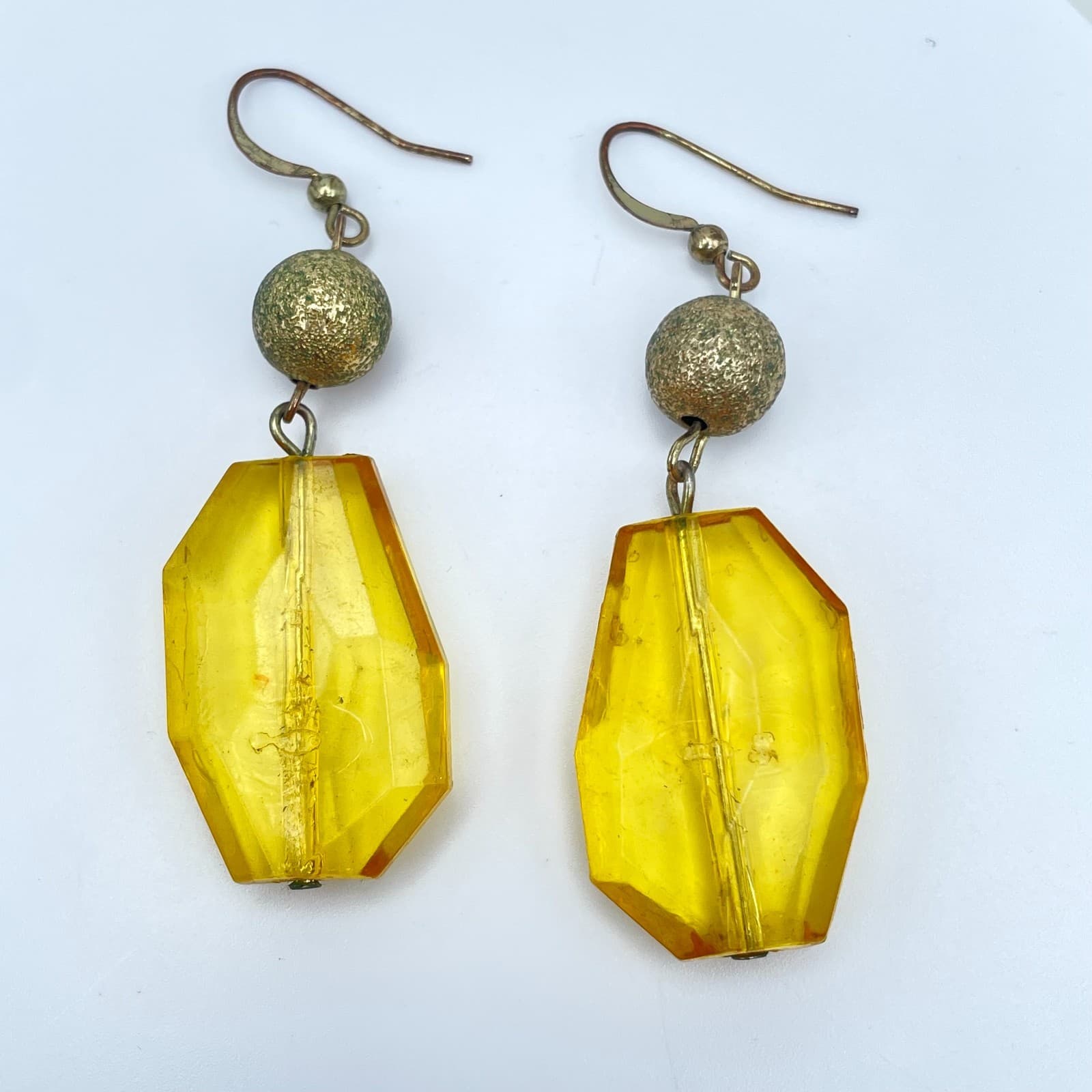 Vintage 90s Amber Yellow Glass Dangle Earrings Gold Tone Stardust Bead Fashion - Image 1