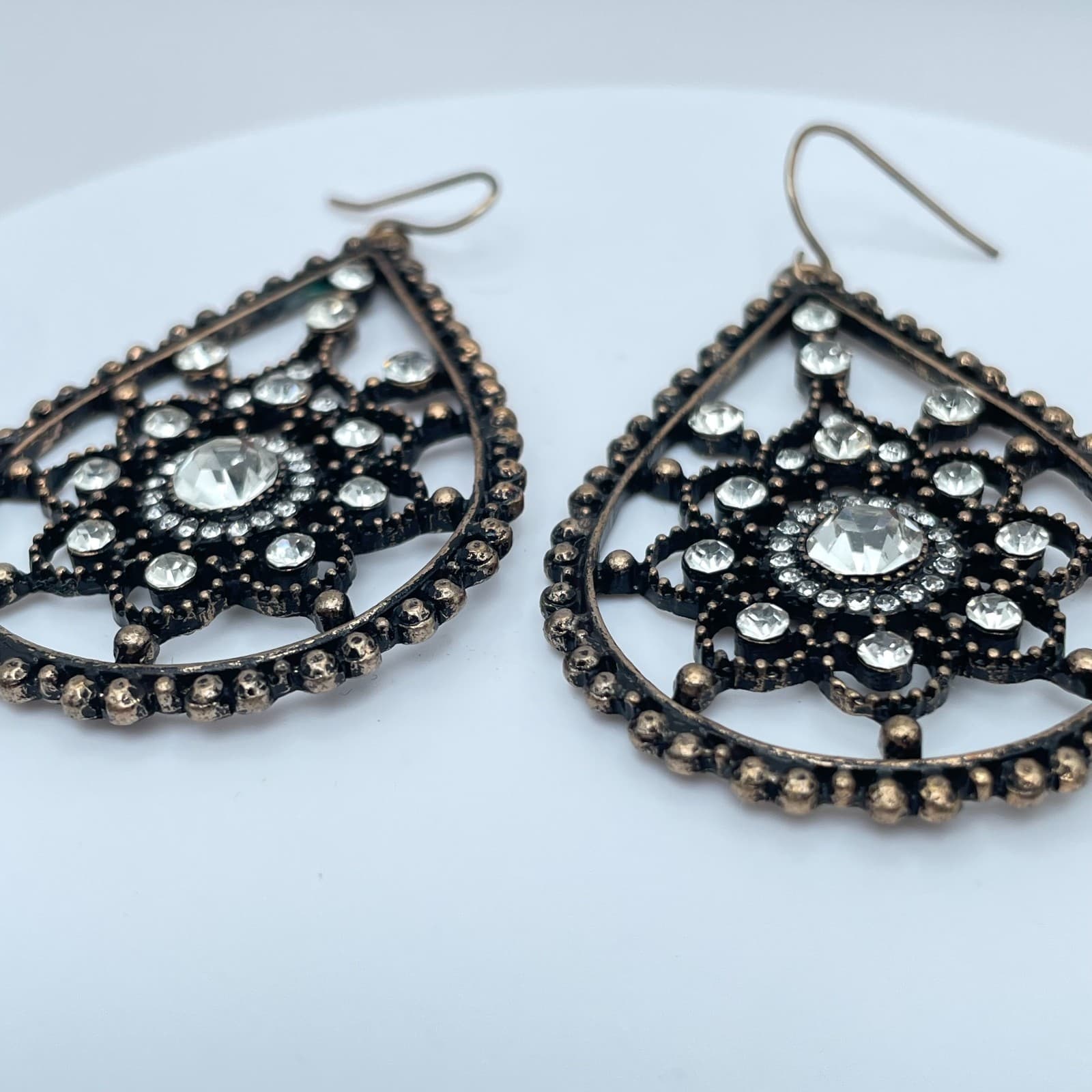 Vintage 90s Clear Glass Bronze Tone Filigree Teardrop Dangle Earrings Jewelry - Thumbnail 3