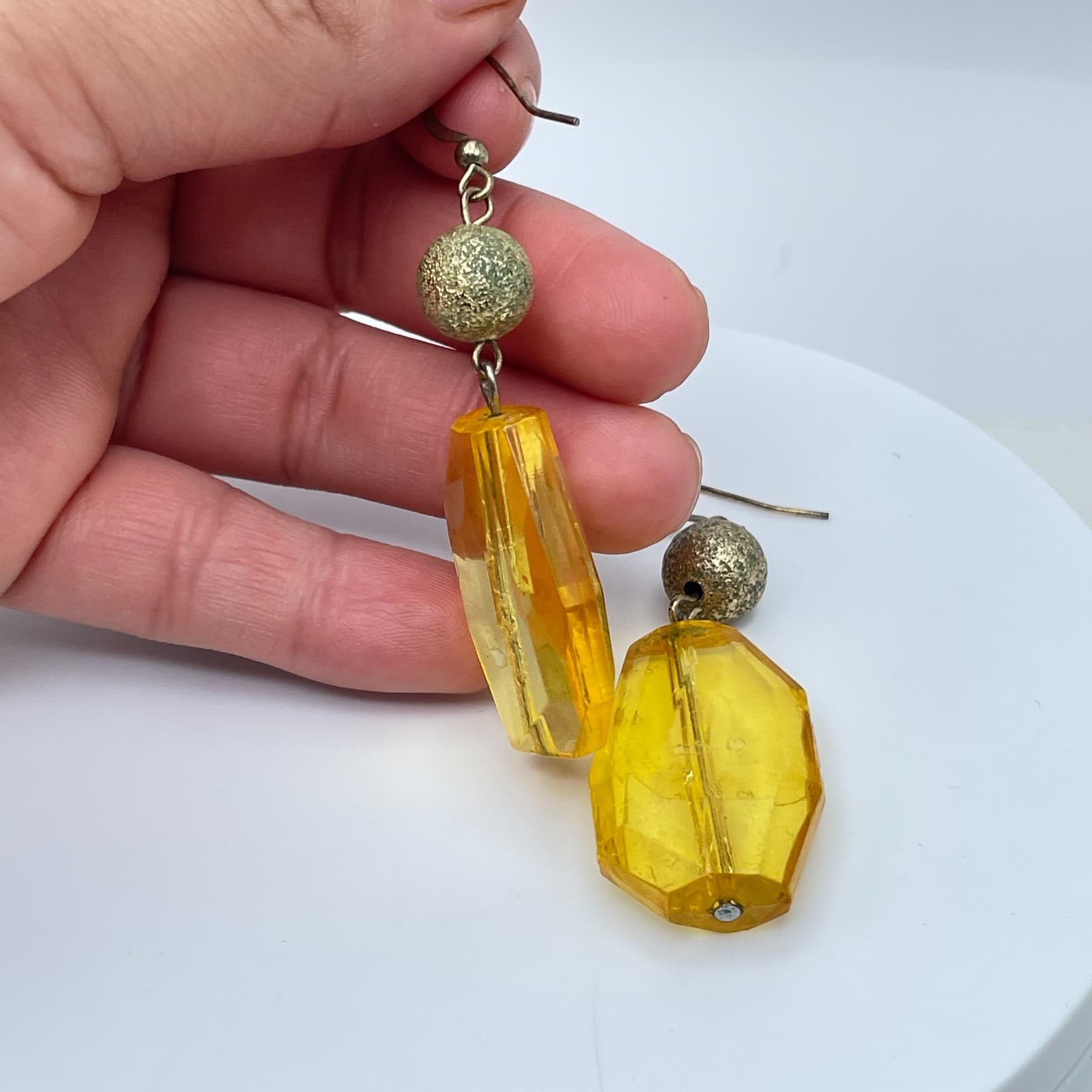 Vintage 90s Amber Yellow Glass Dangle Earrings Gold Tone Stardust Bead Fashion - Thumbnail 6