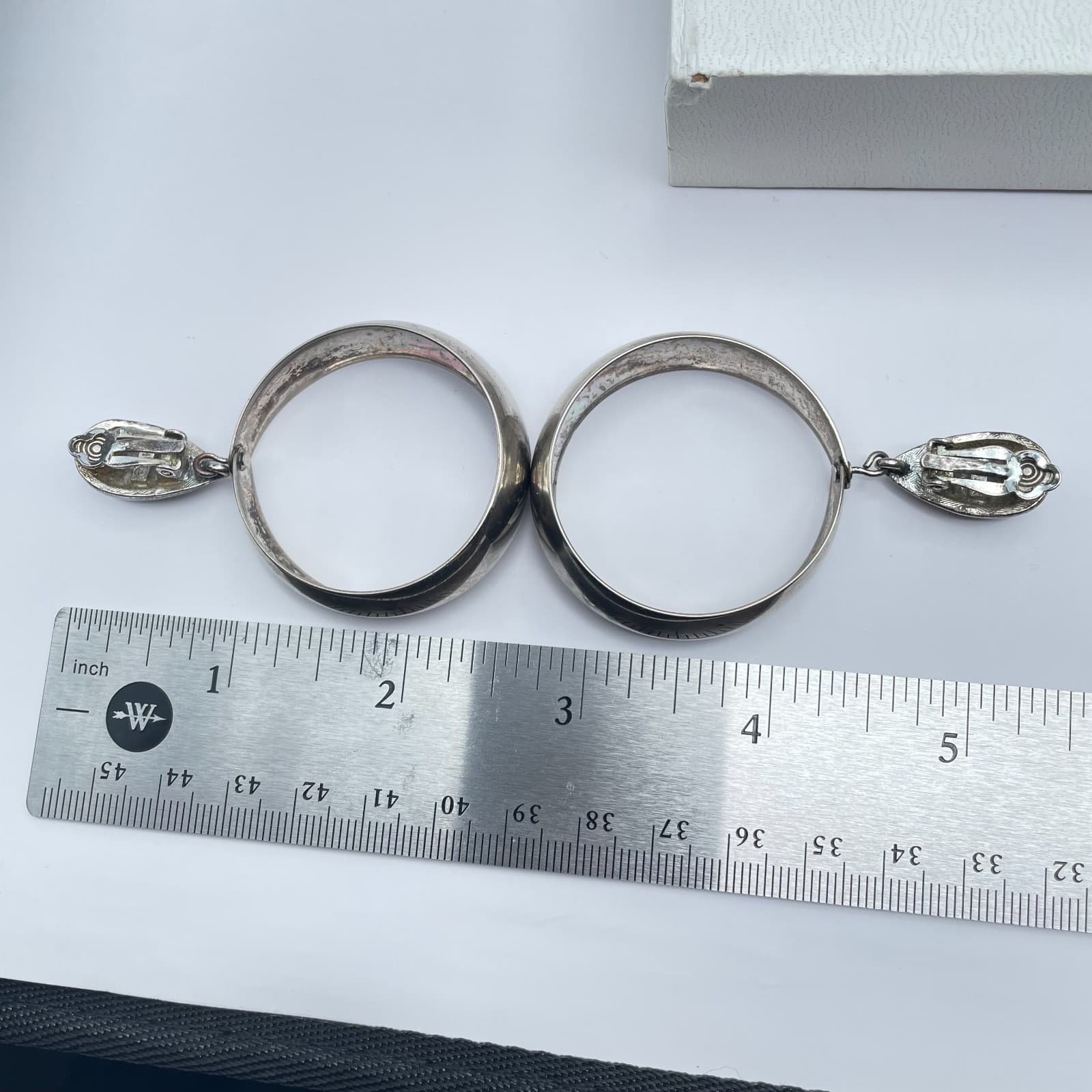 Vintage 90s Silver Tone Large Hoop Dangle Earrings Retro Bold Modern Jewelry - Thumbnail 9