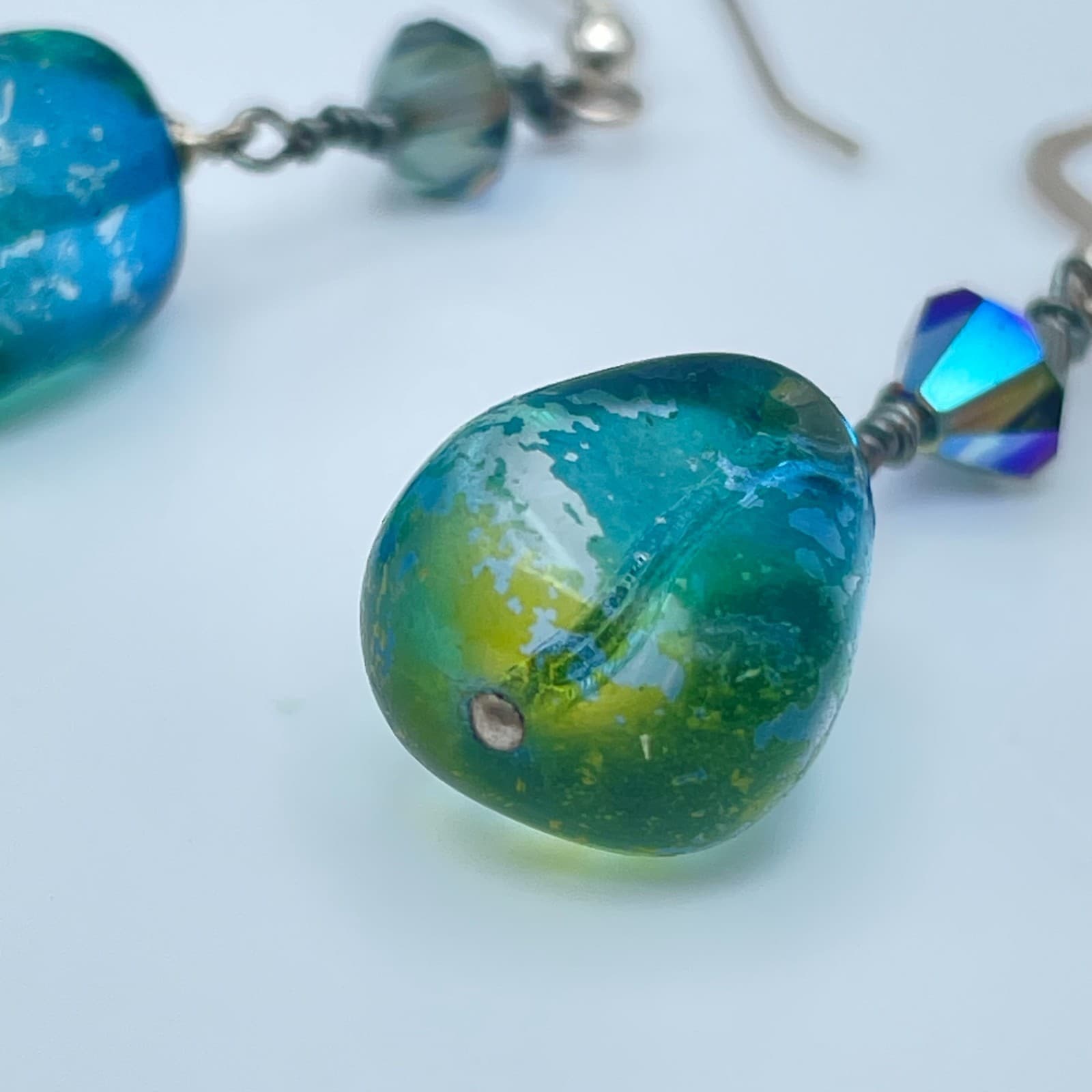 Vintage 90s Teal Blue Green Lampwork Glass Silver Tone Drop Earrings Boho - Thumbnail 4