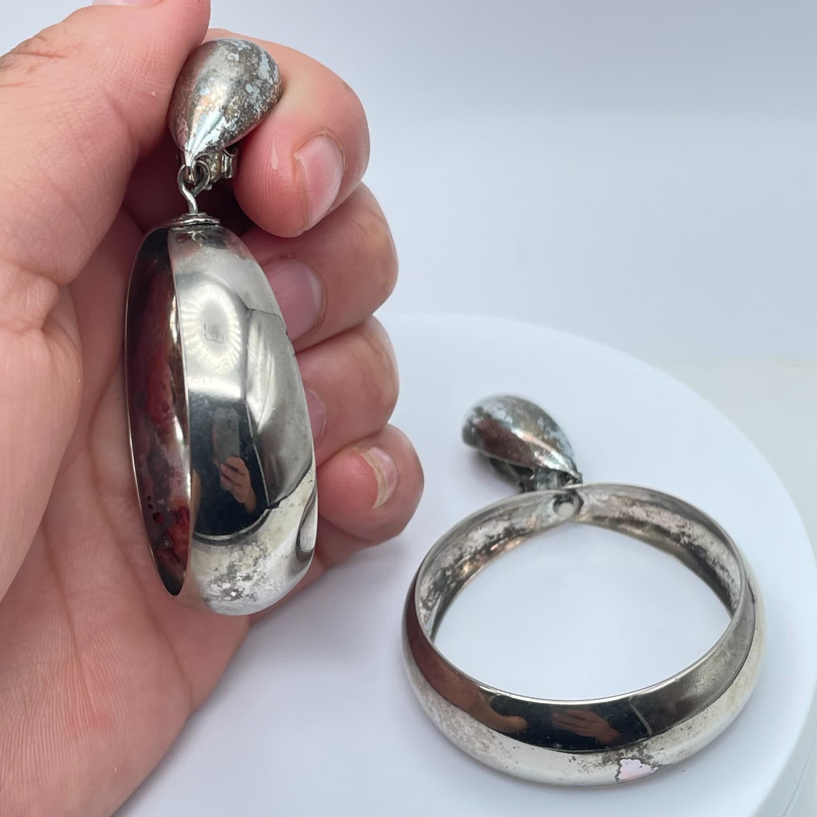 Vintage 90s Silver Tone Large Hoop Dangle Earrings Retro Bold Modern Jewelry - Thumbnail 8