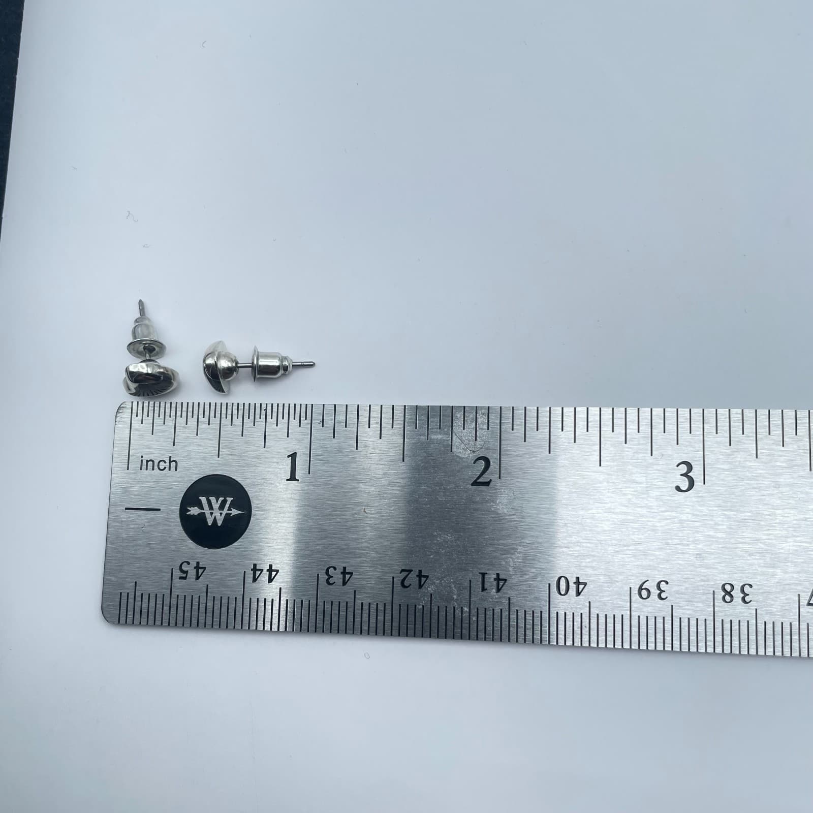 Vintage Y2K Silver Tone Puffy Heart Stud Earrings Women's Classic Jewelry - Thumbnail 5